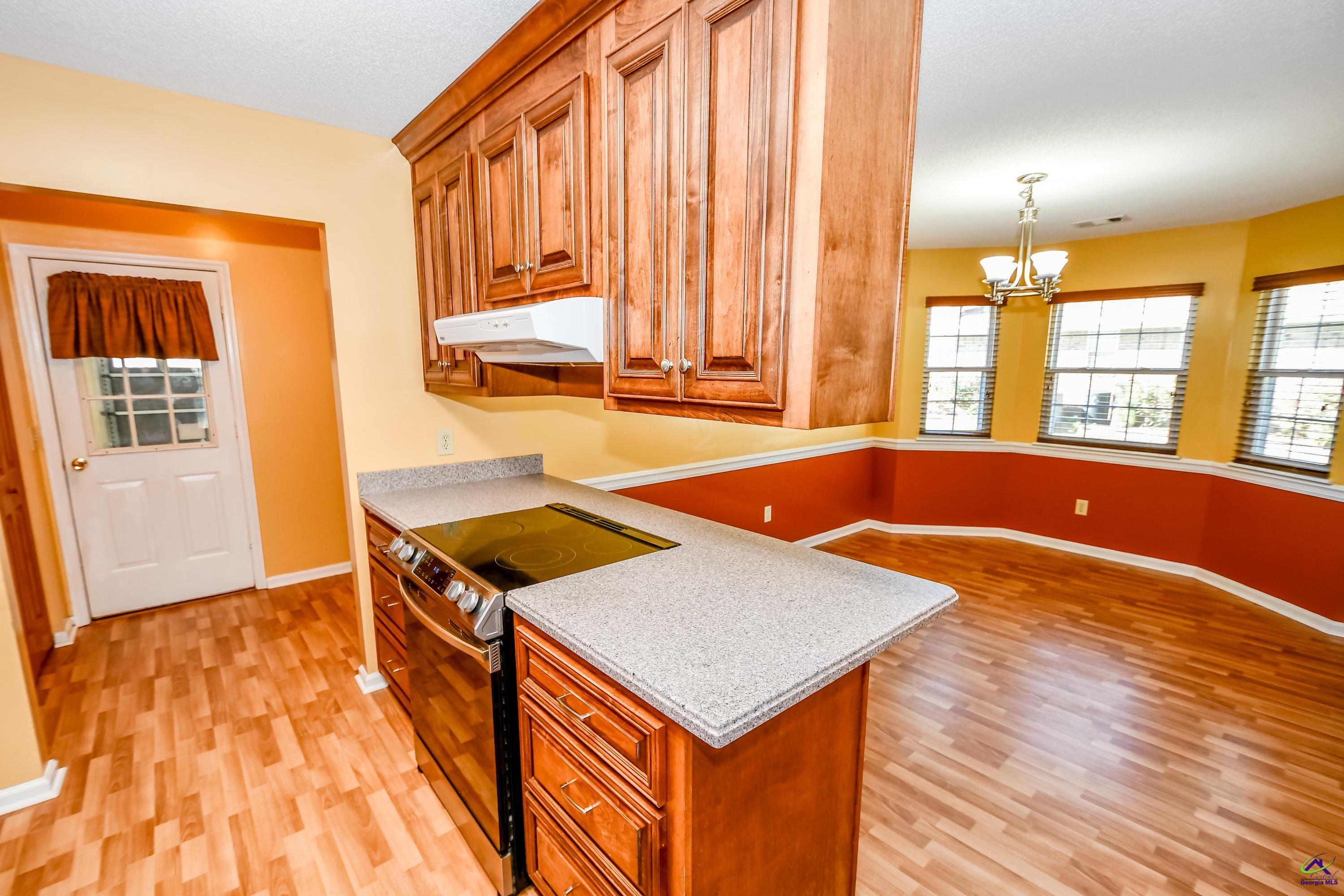226 Crestwood Circle