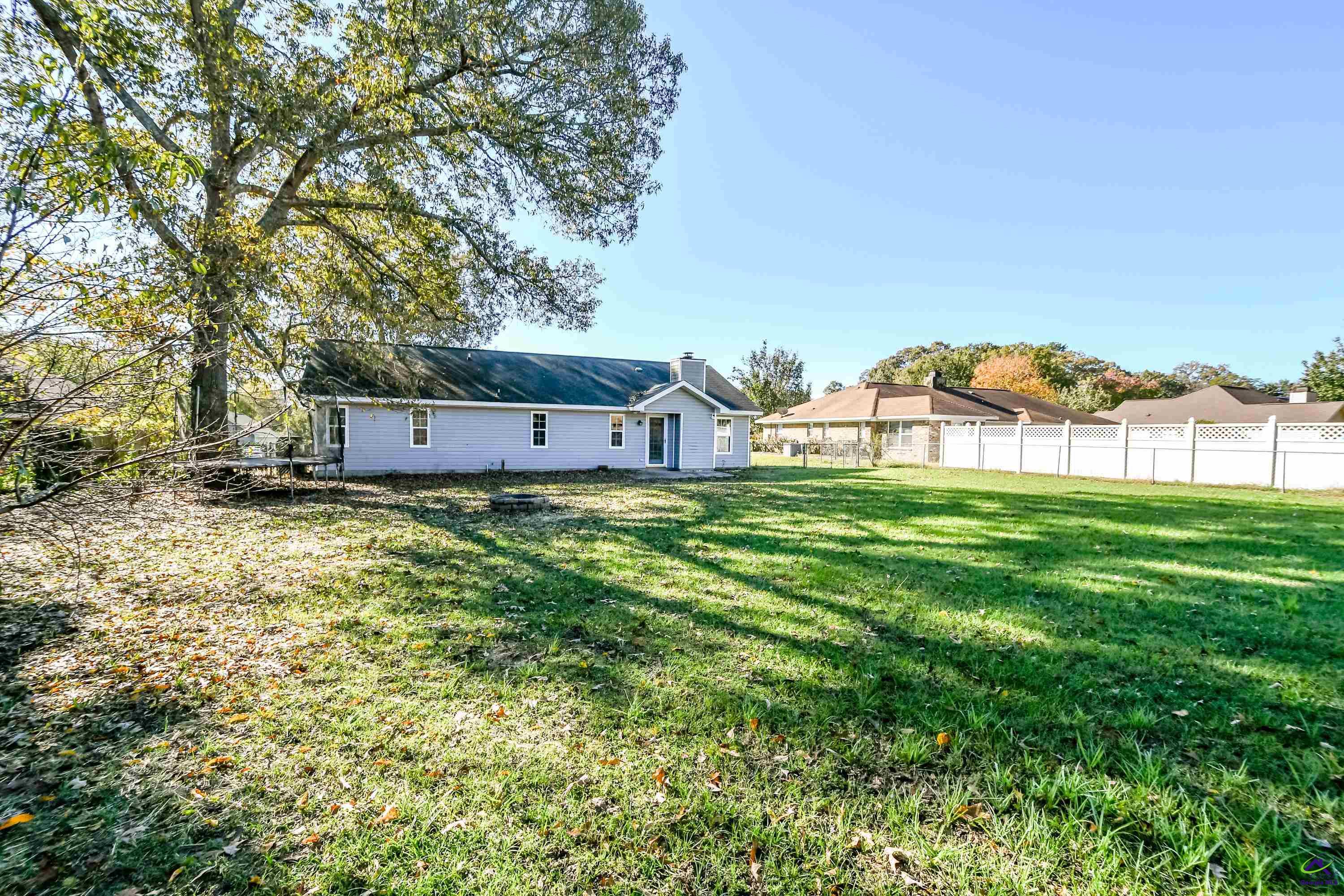 226 Crestwood Circle