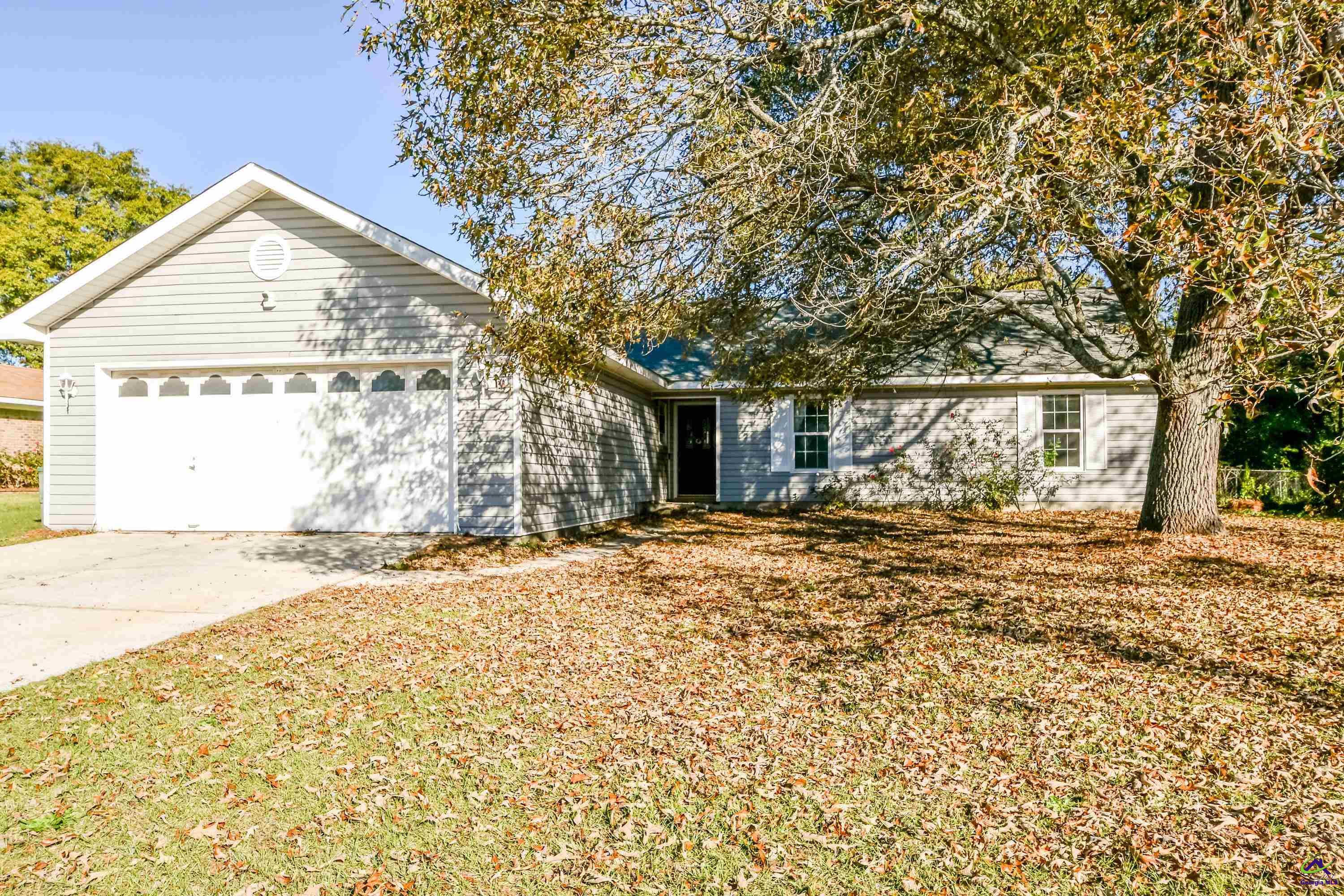 226 Crestwood Circle