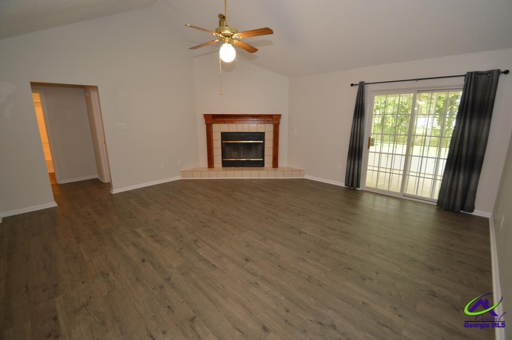309 Northlake Drive