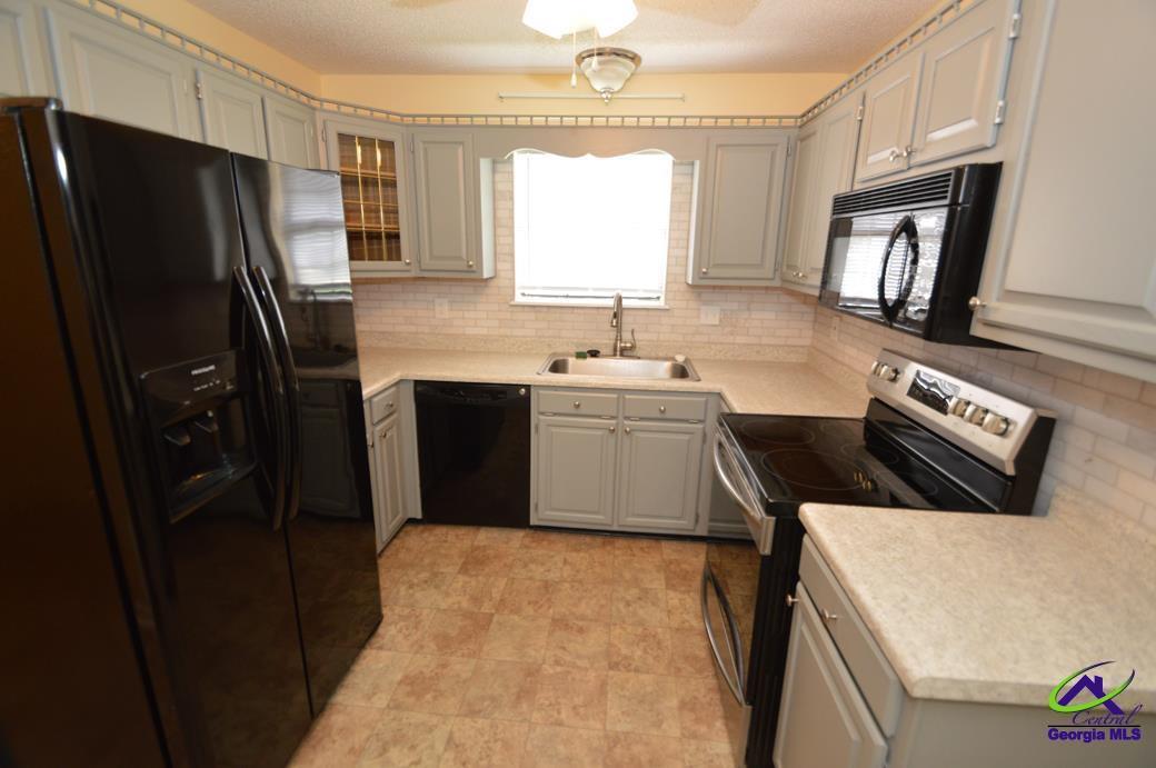 309 Northlake Drive