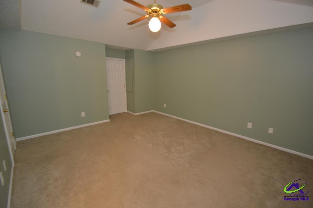 309 Northlake Drive