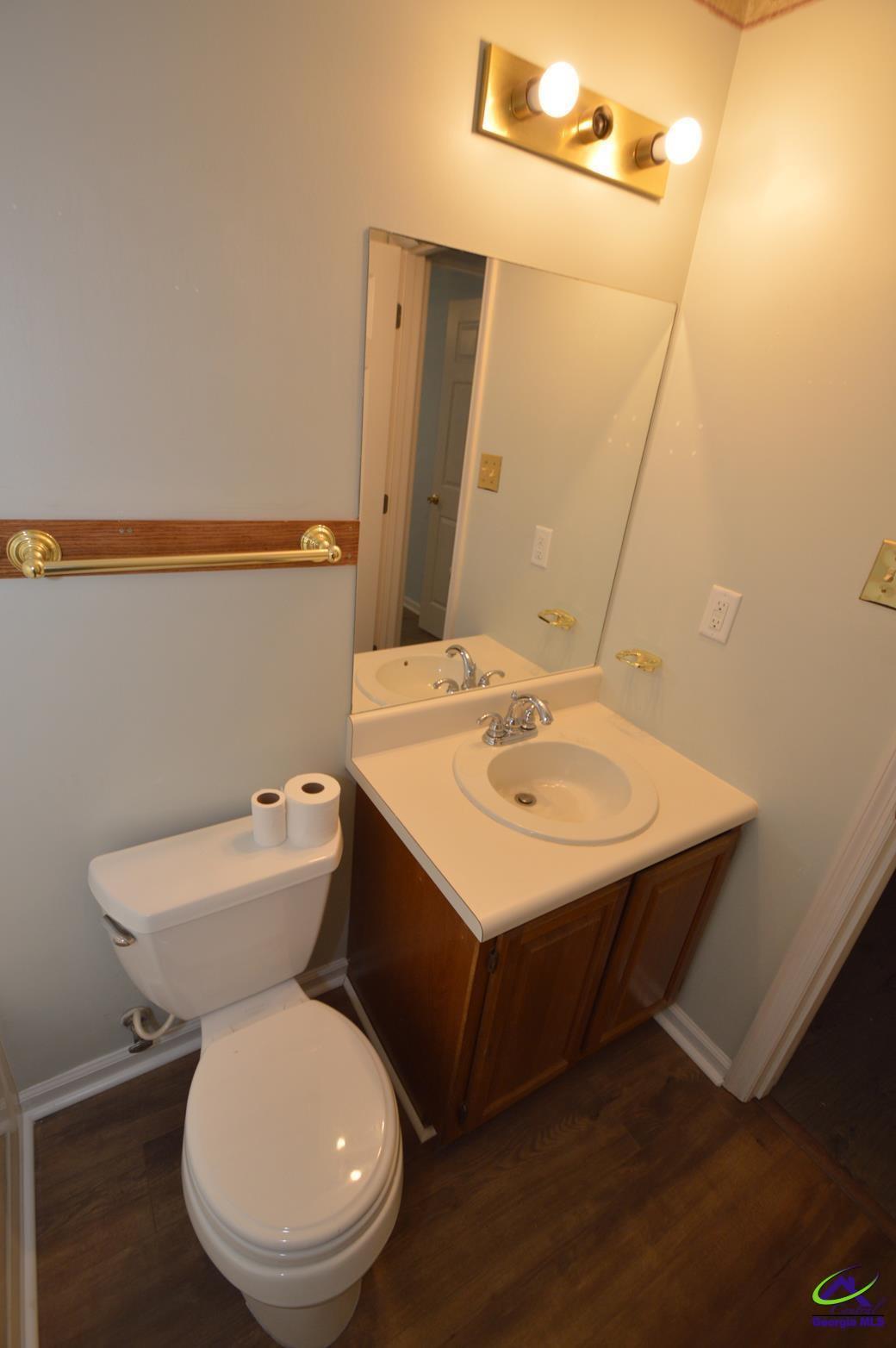 309 Northlake Drive