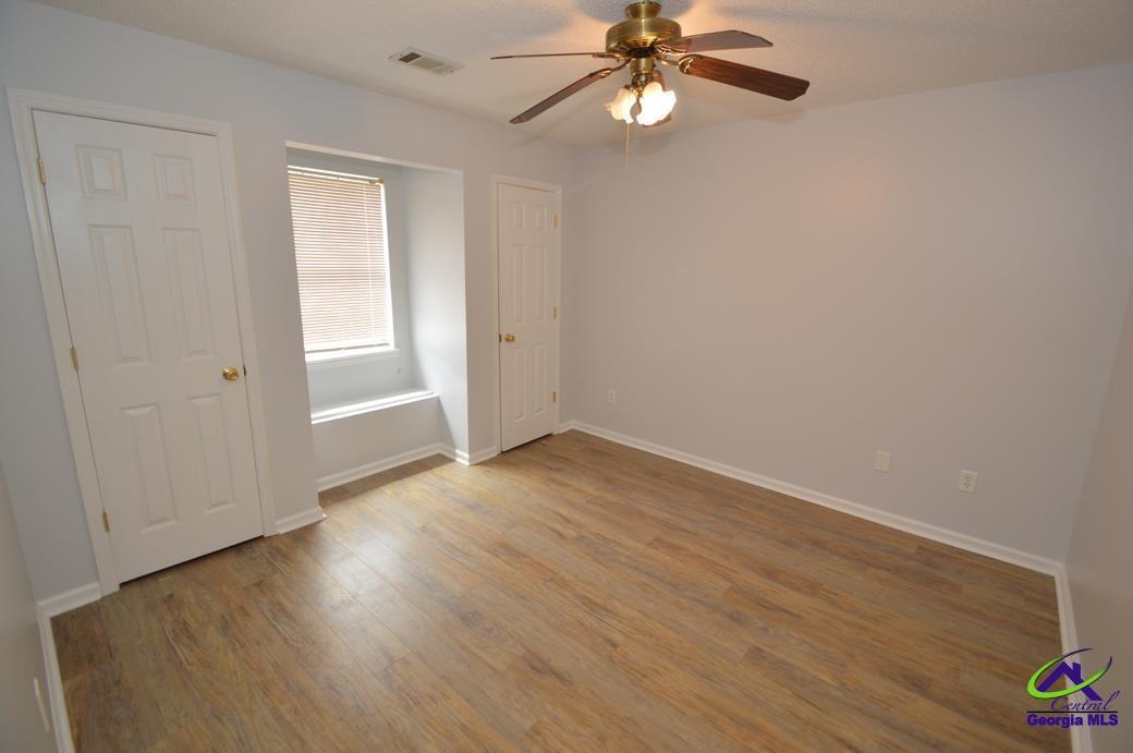 309 Northlake Drive