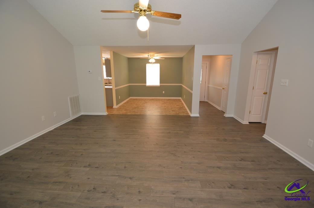 309 Northlake Drive