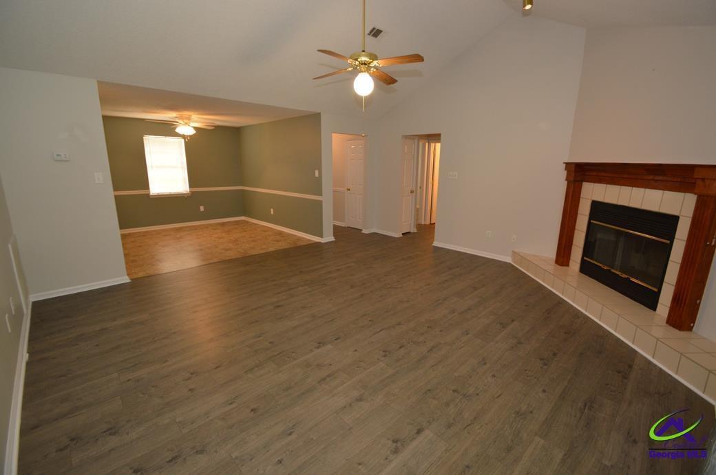 309 Northlake Drive
