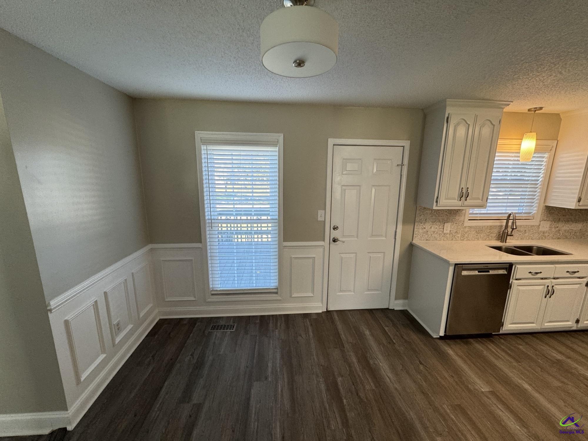 105 Lake Lillian Drive