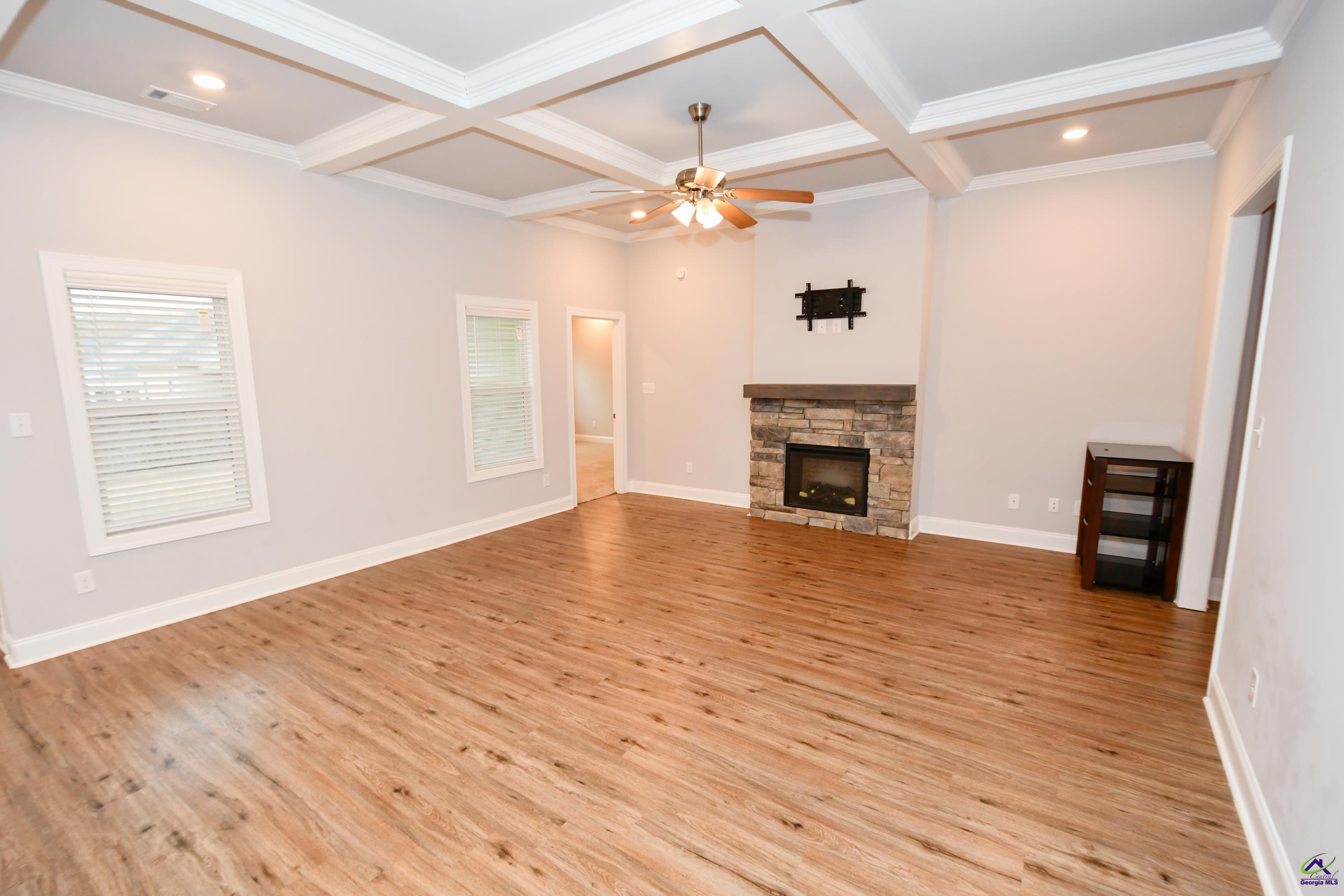 903 Adirondac Way