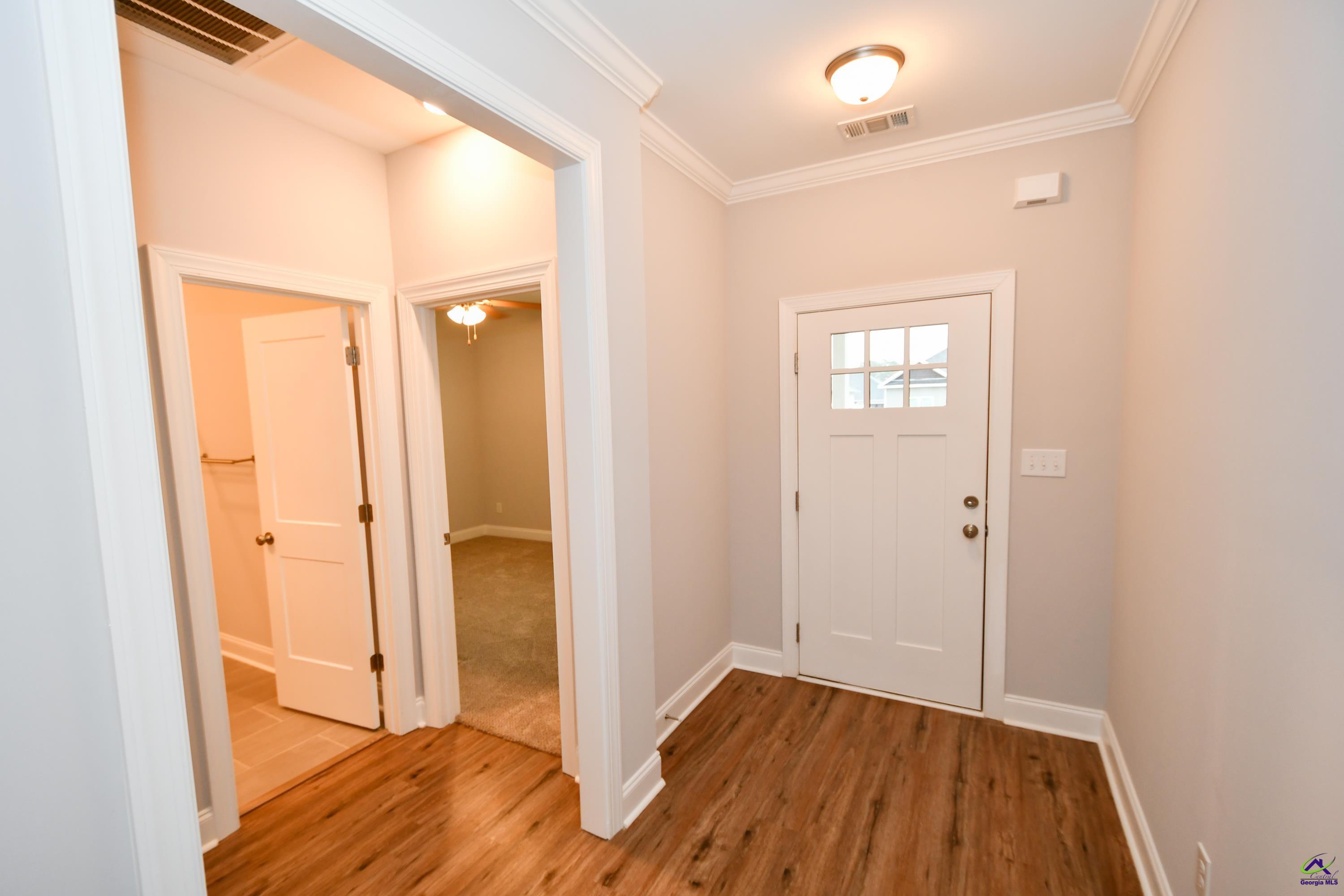 903 Adirondac Way