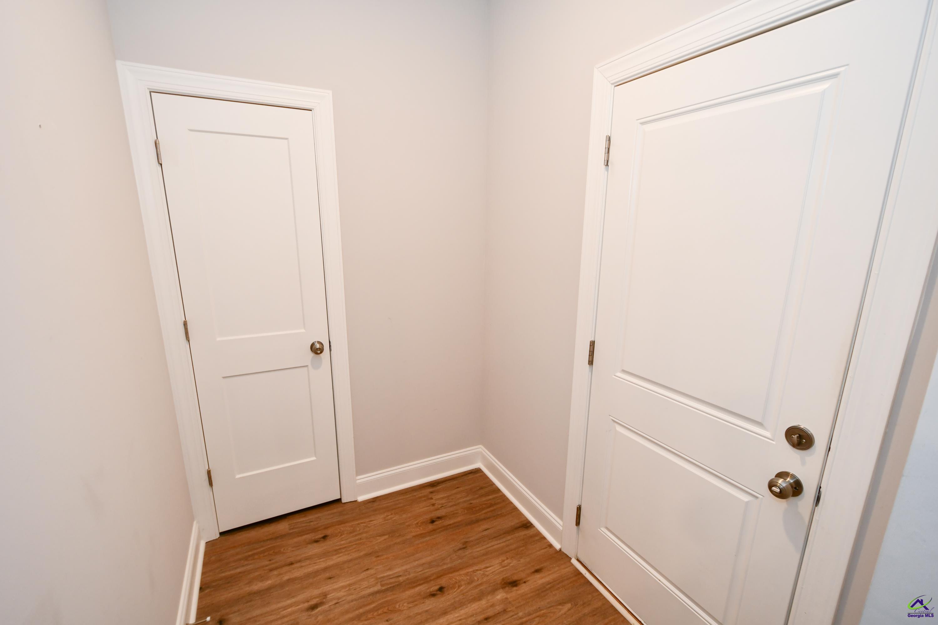 903 Adirondac Way