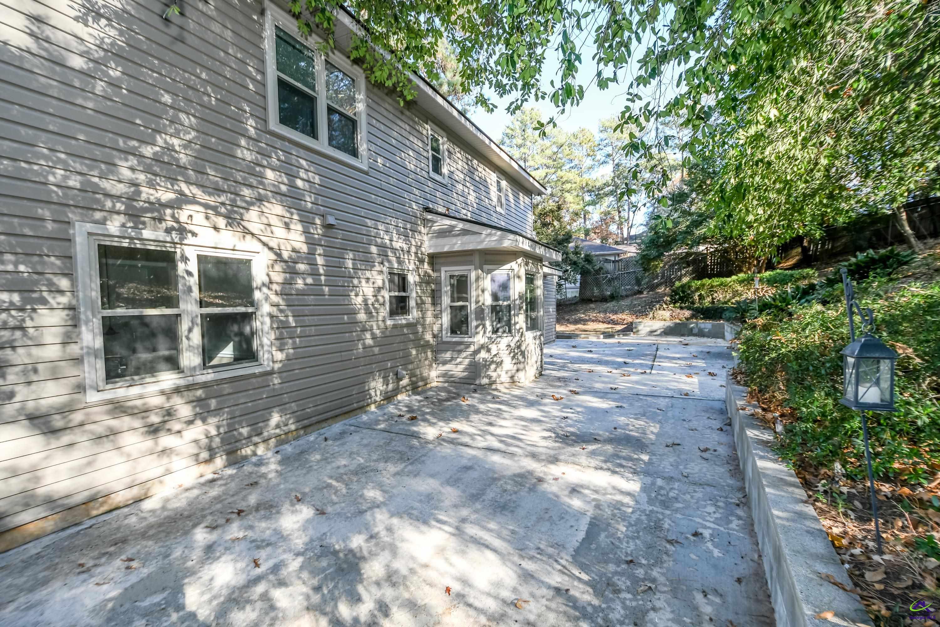 216 Shenandoah Trail