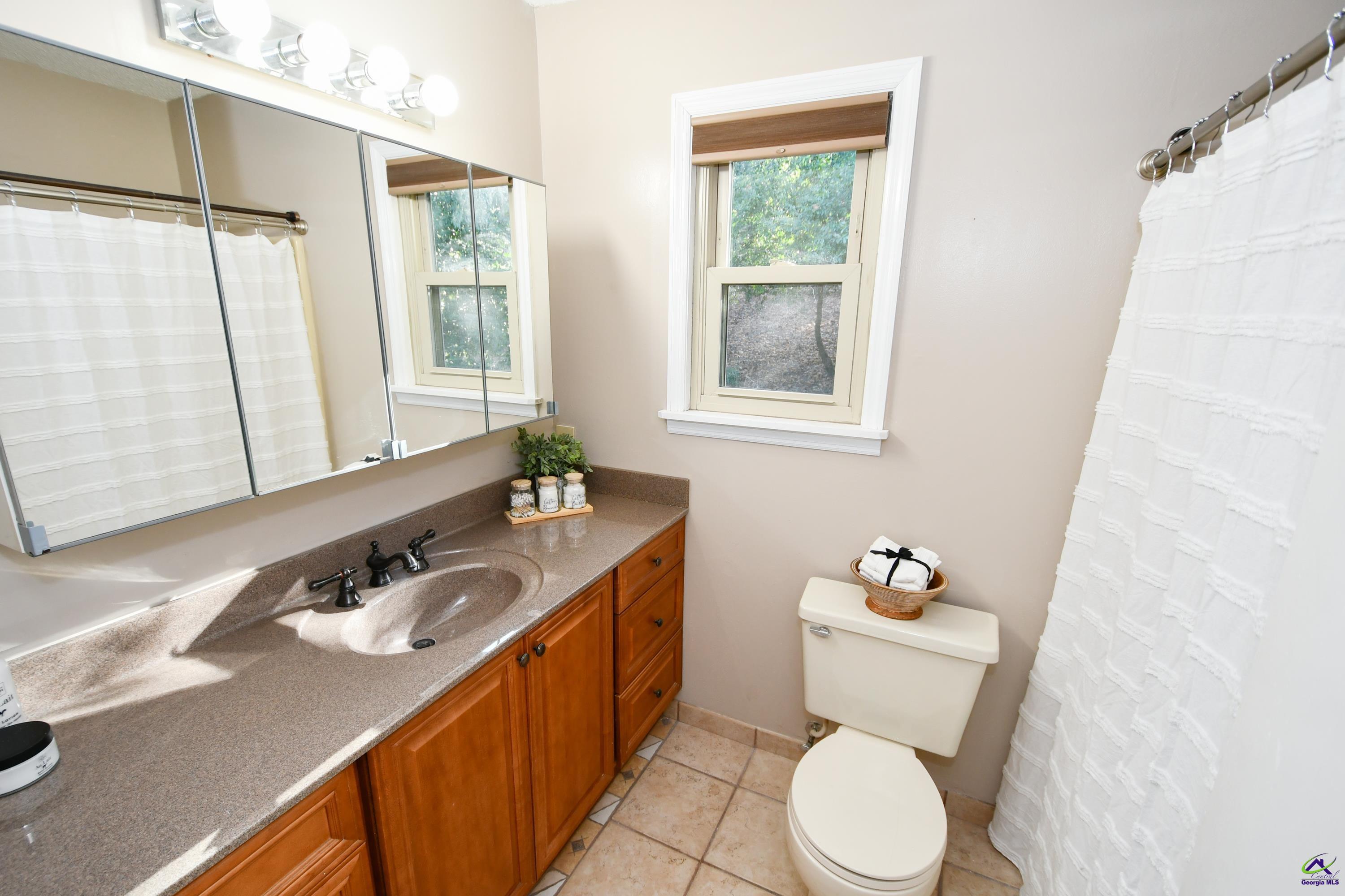 216 Shenandoah Trail