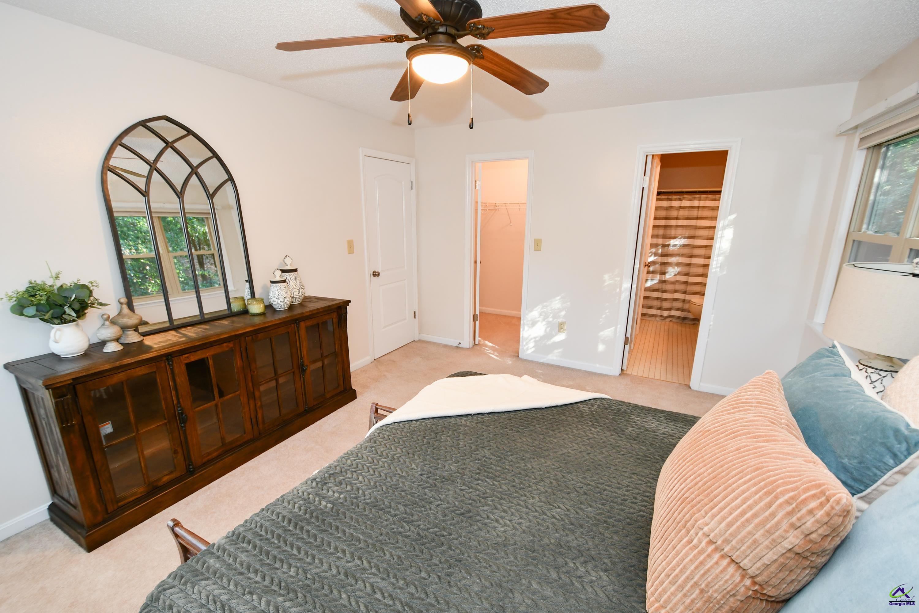 216 Shenandoah Trail