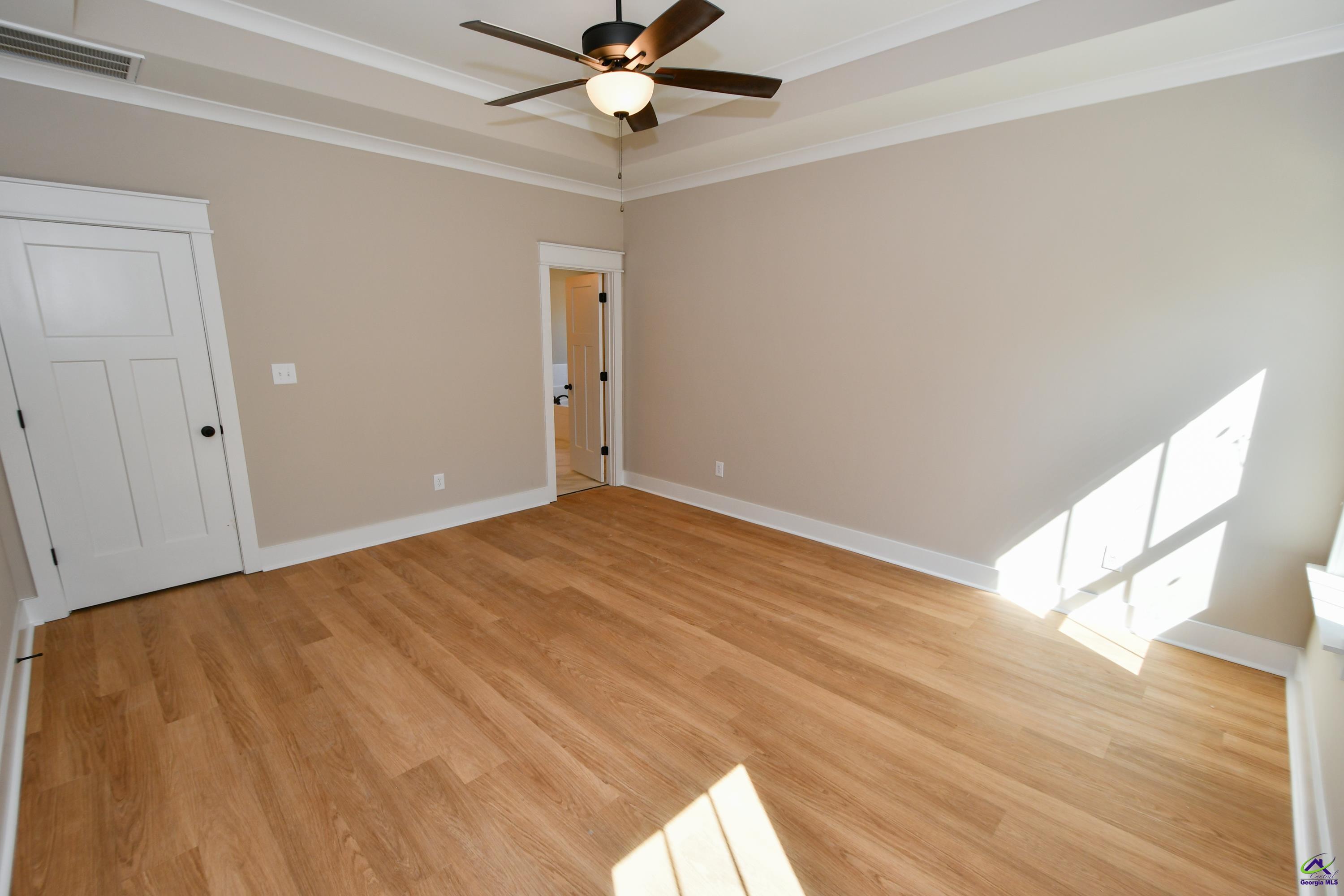 225 Willowbrook Lane