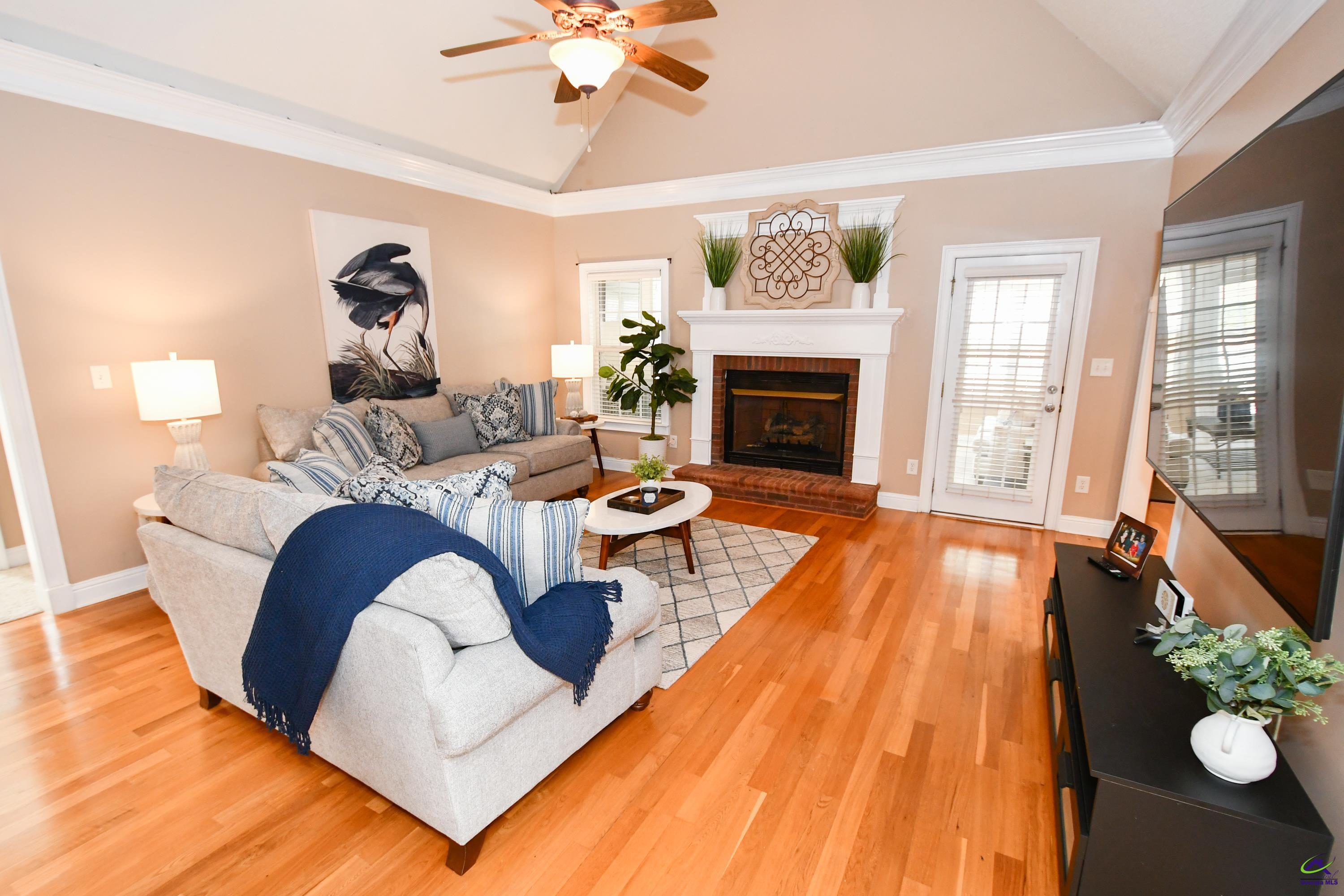 106 Estates Way