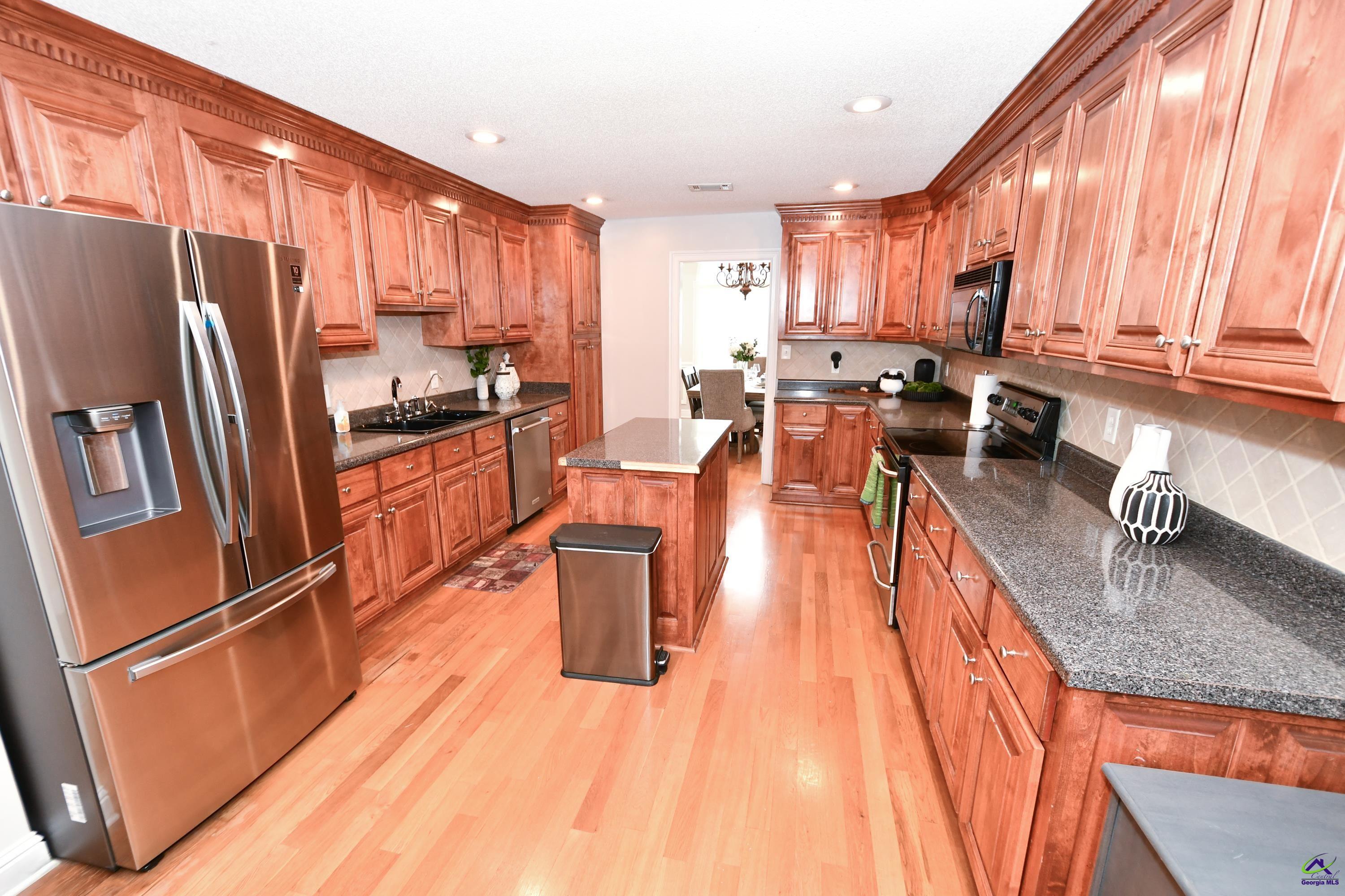 106 Estates Way
