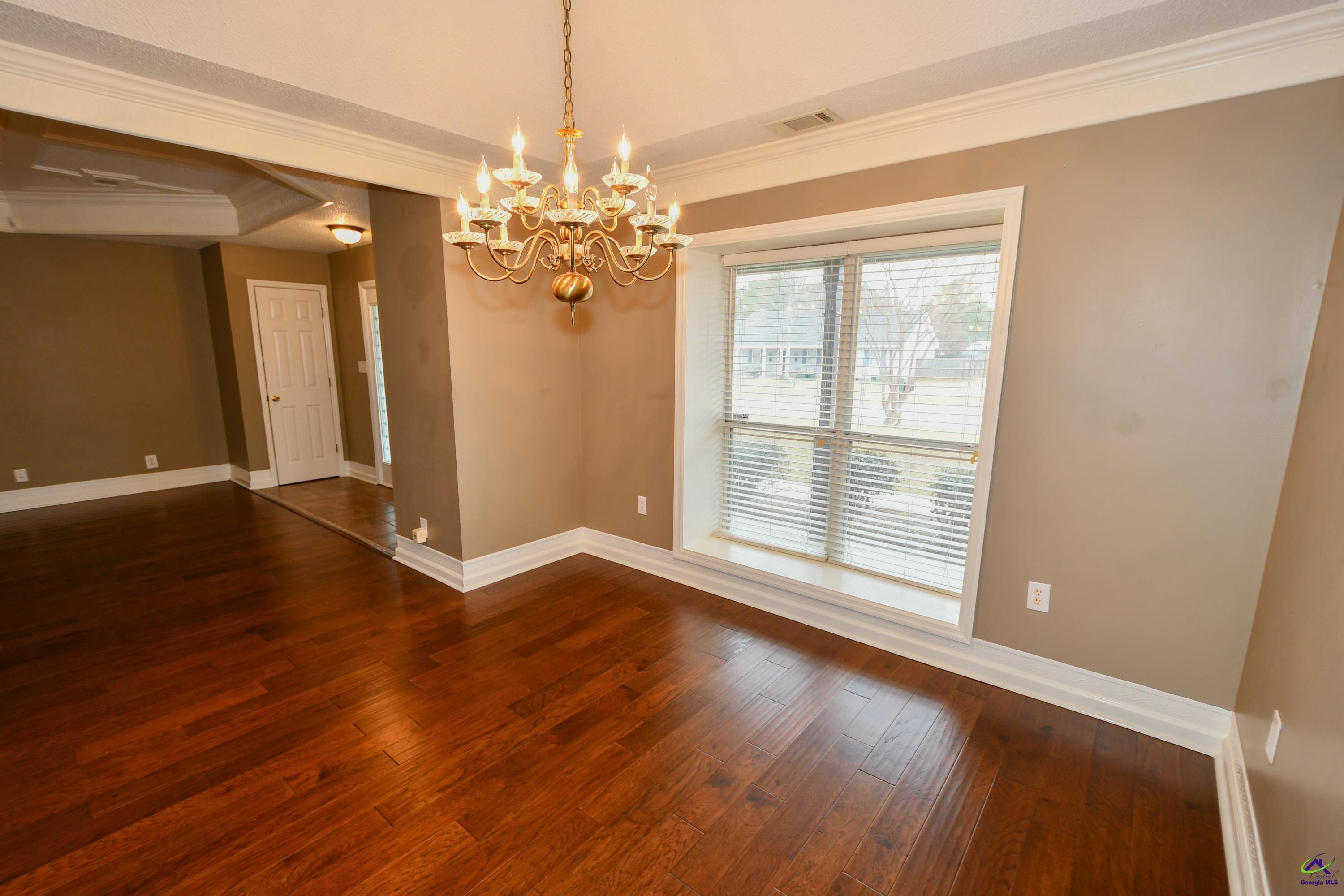 124 Sheffield Way