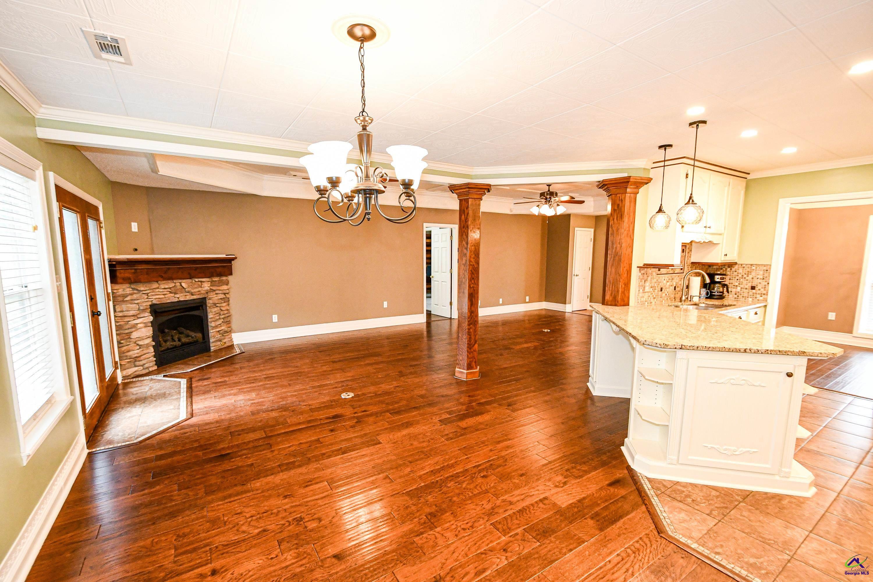 124 Sheffield Way