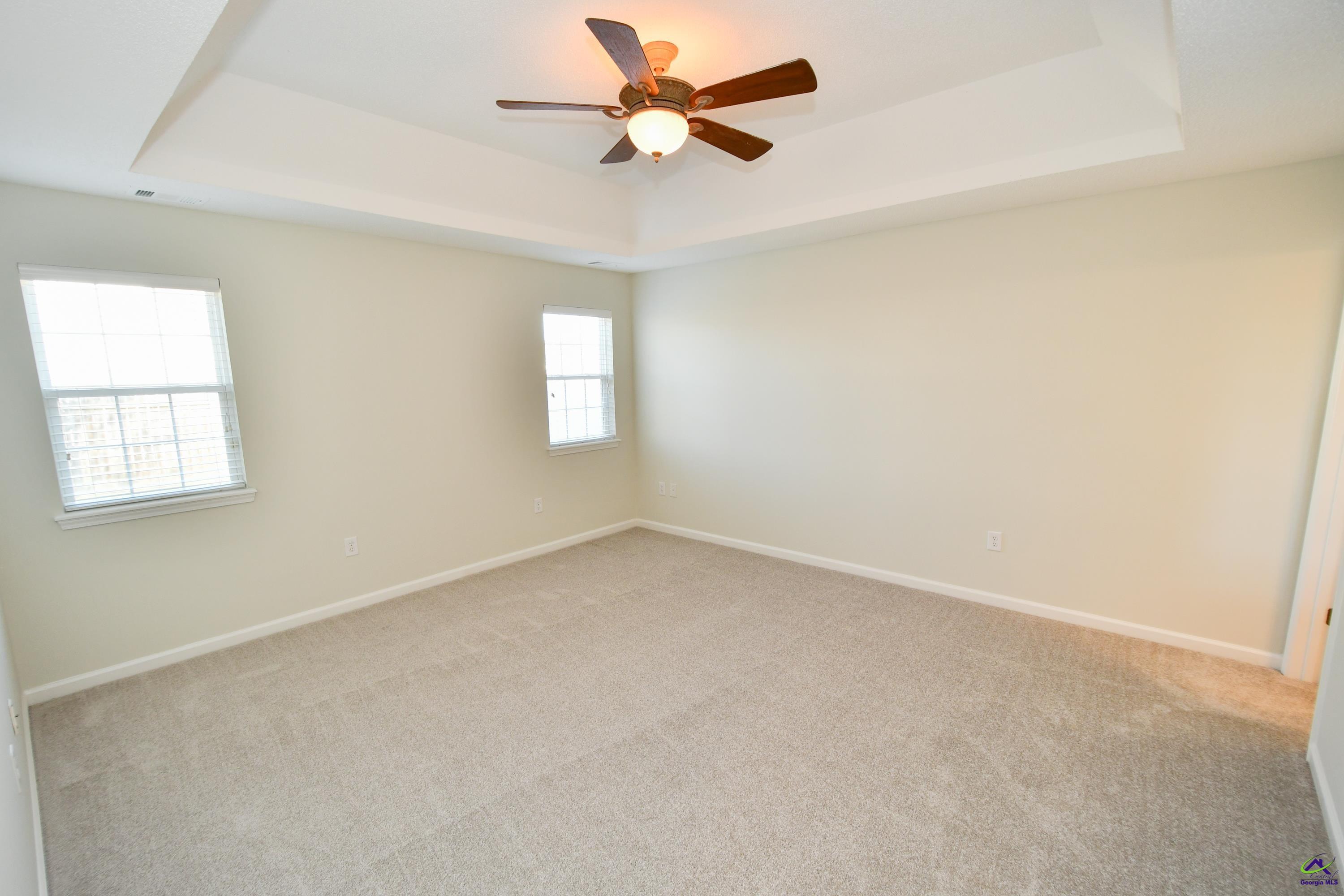 302 Deerfield Circle