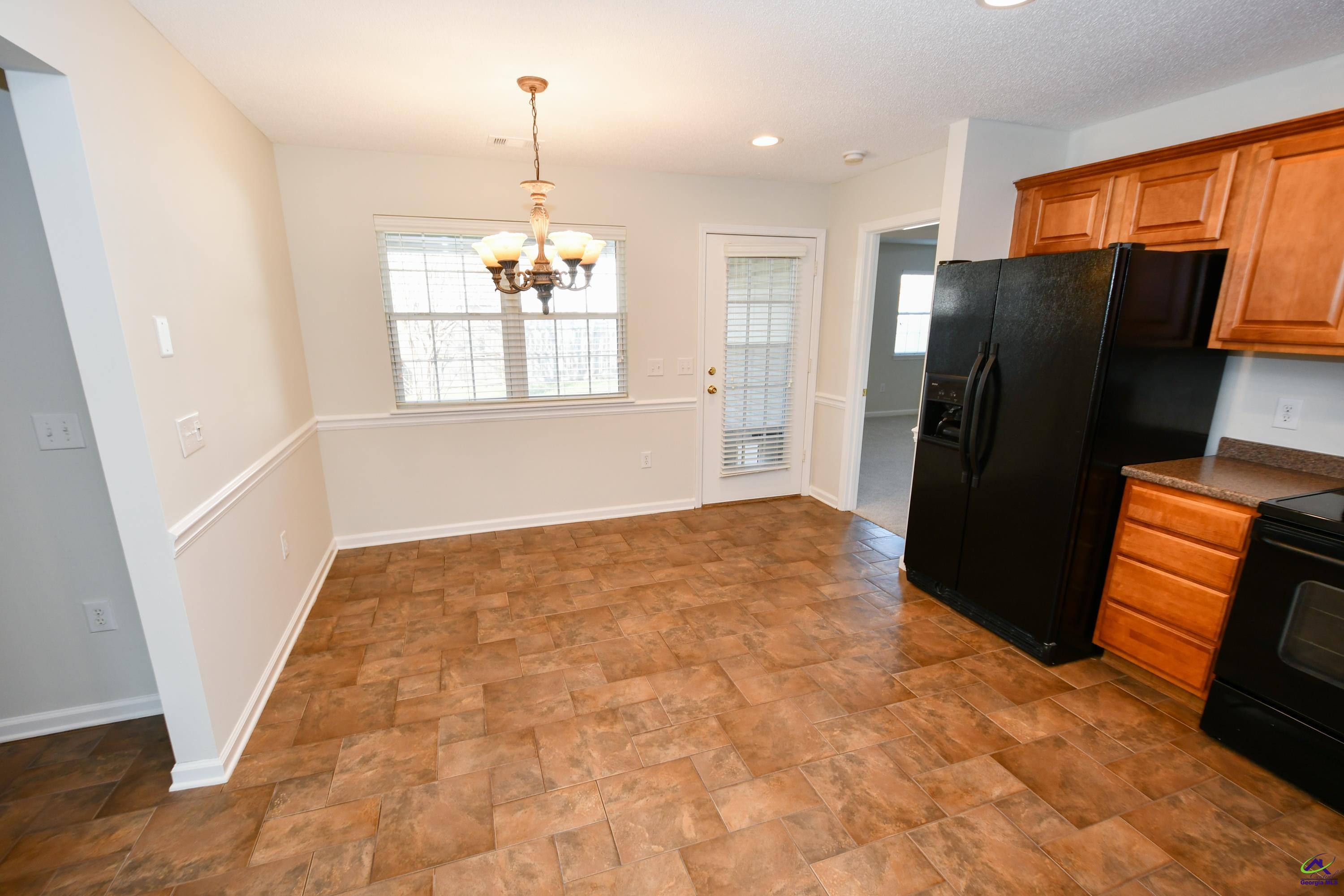302 Deerfield Circle