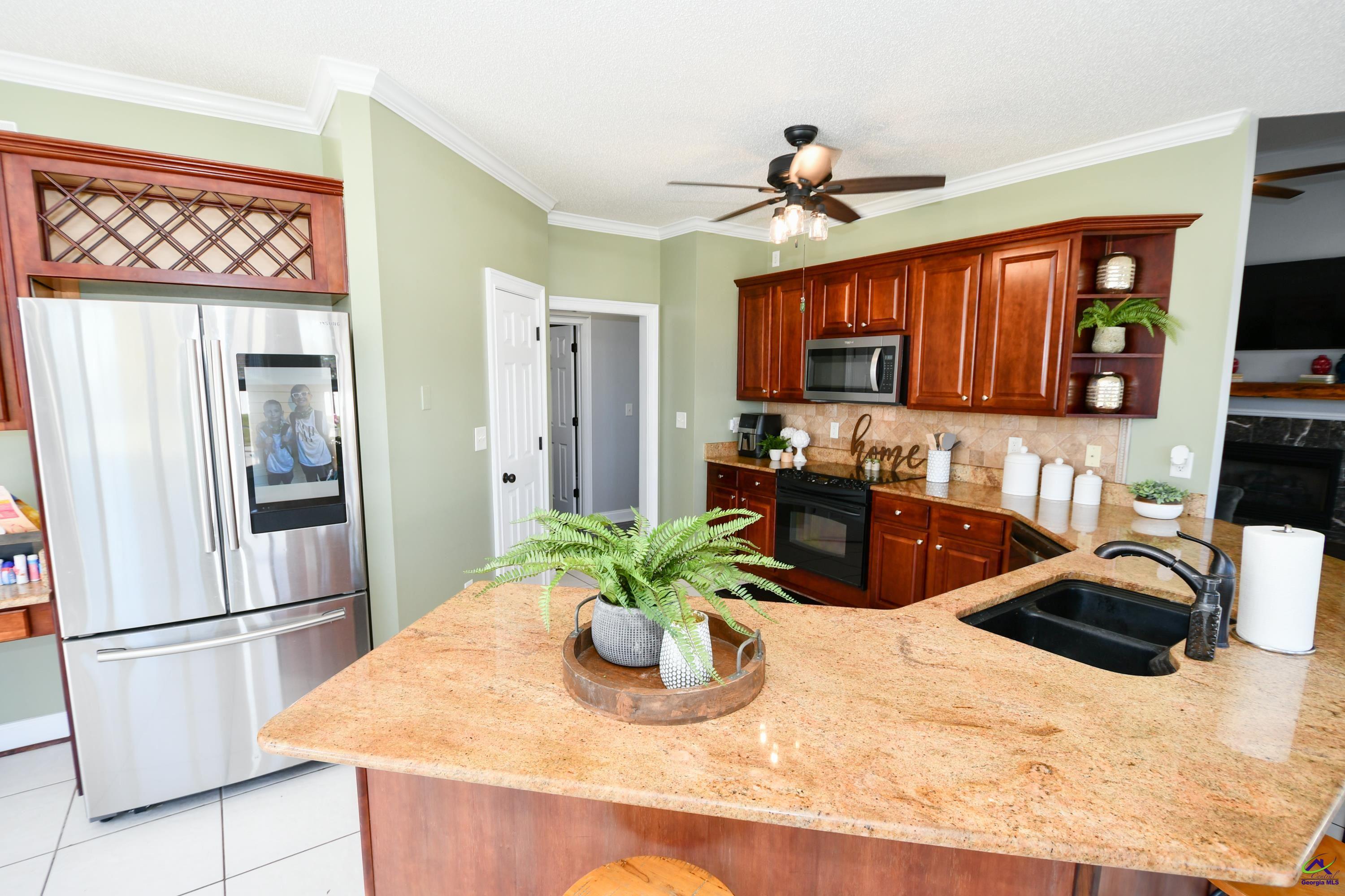 4 Willow Lake Drive