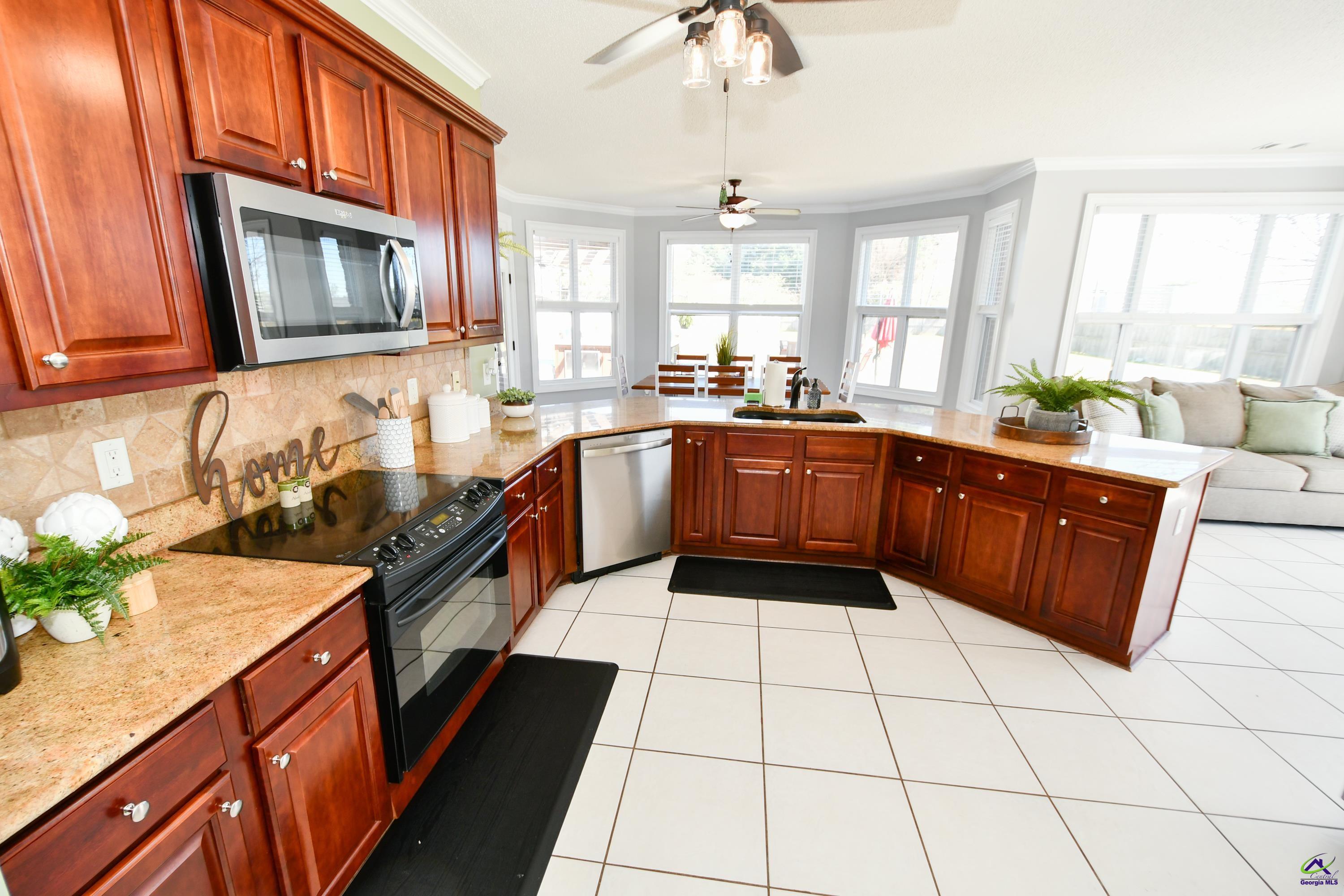 4 Willow Lake Drive