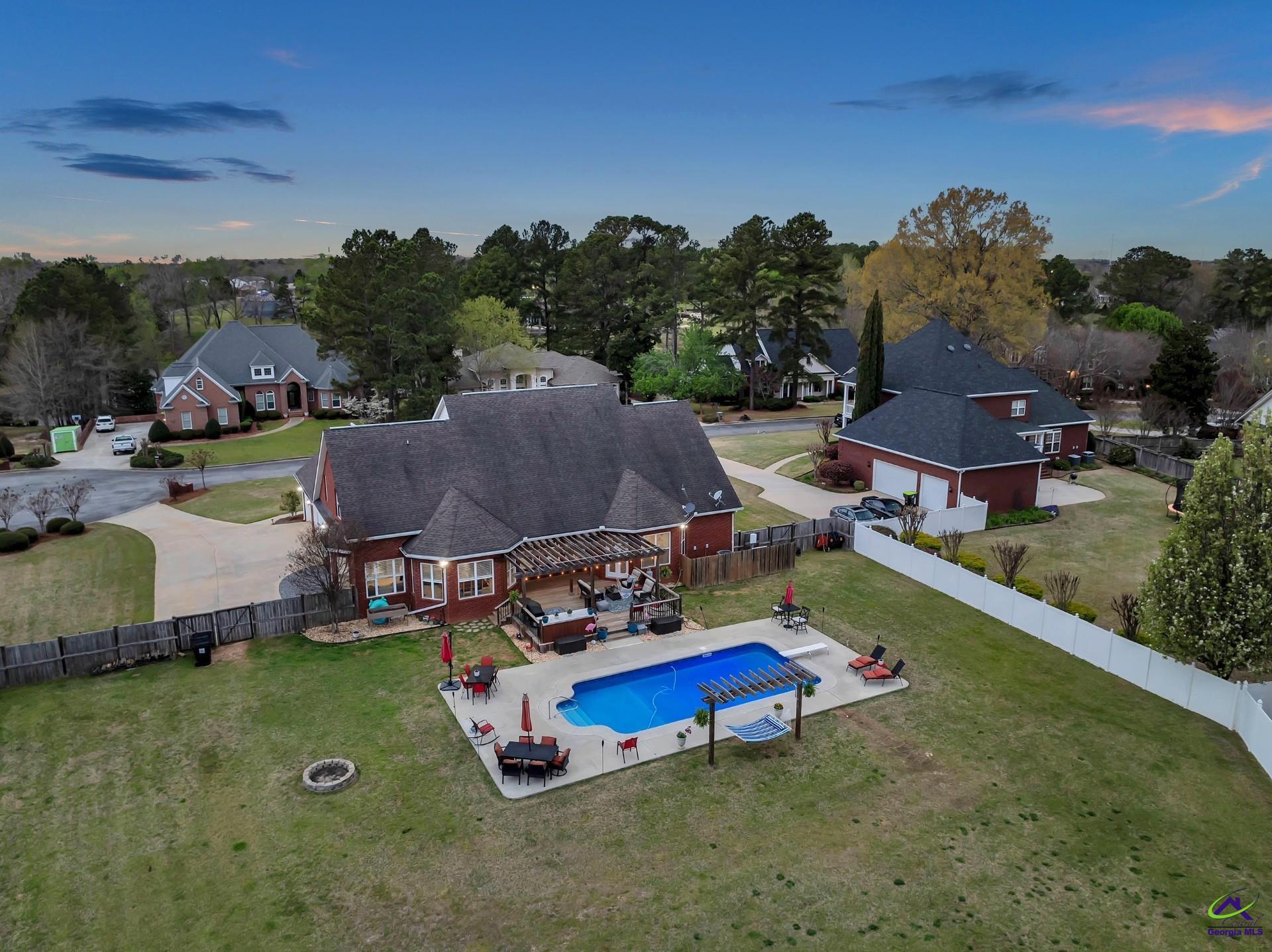 4 Willow Lake Drive