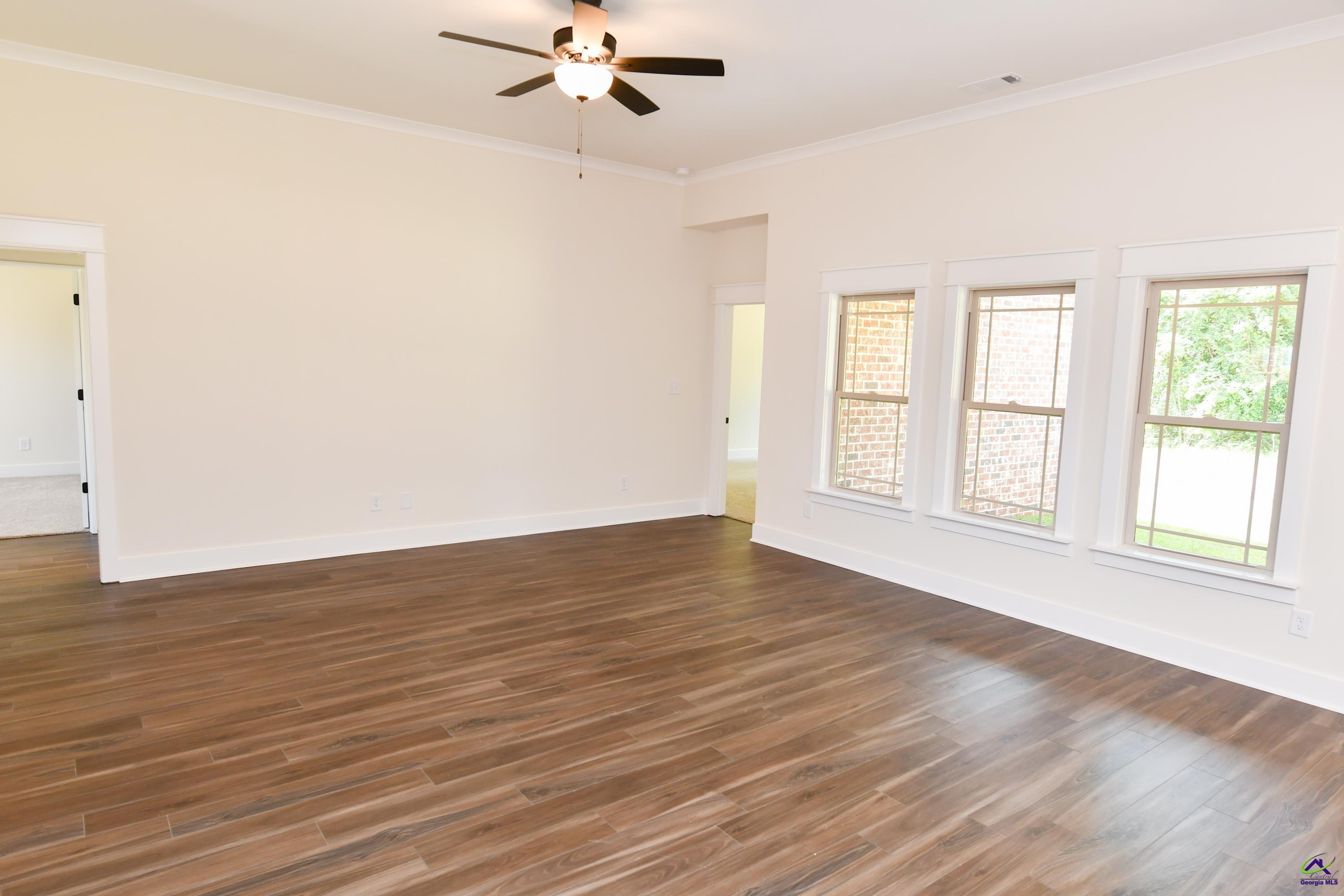 211 Willowbrook Lane