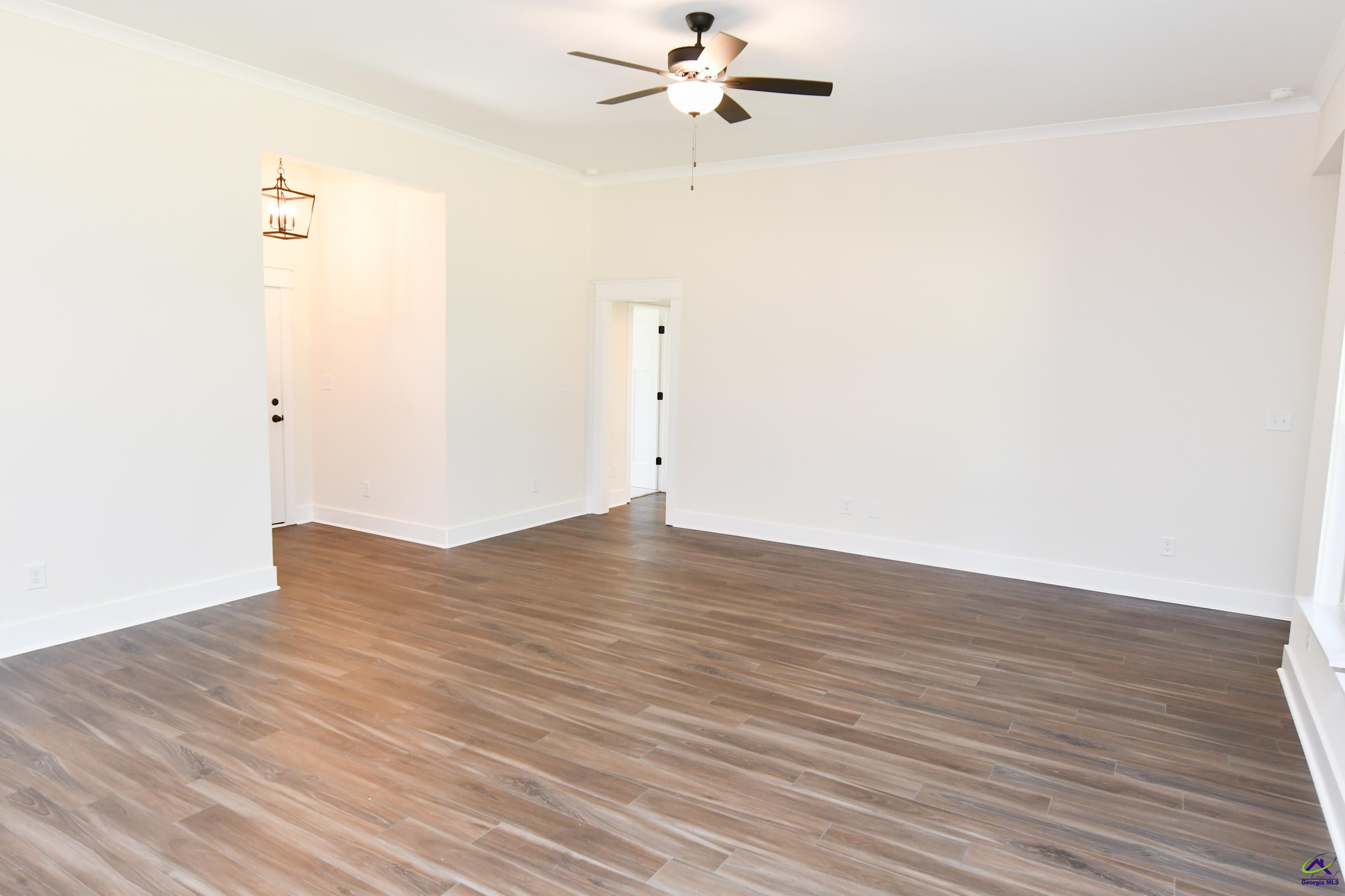 211 Willowbrook Lane