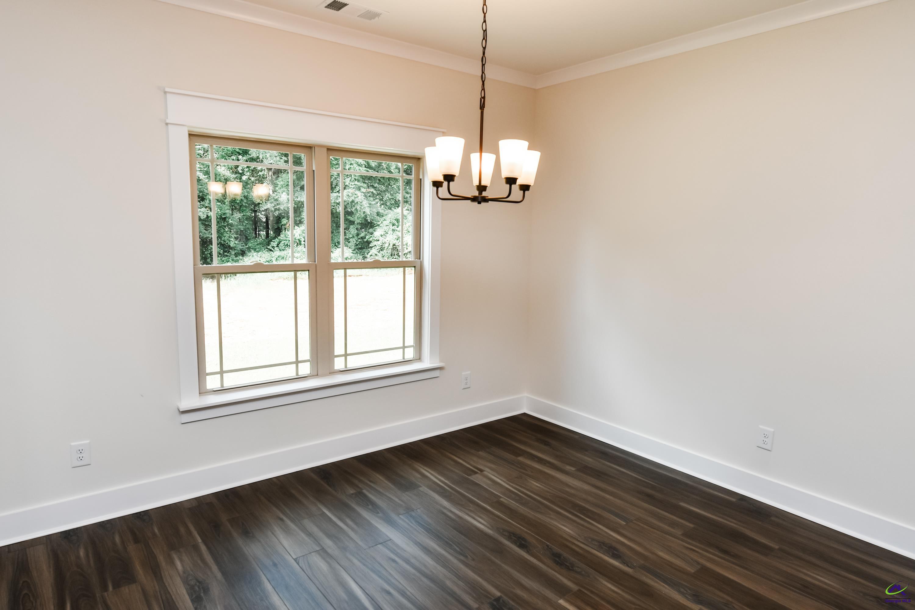 211 Willowbrook Lane