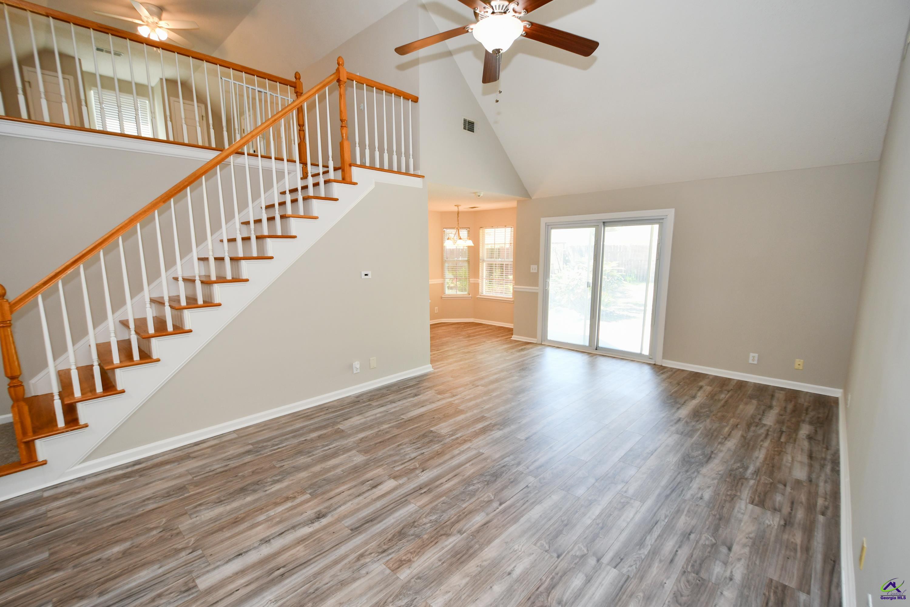 105 Mayfair Circle