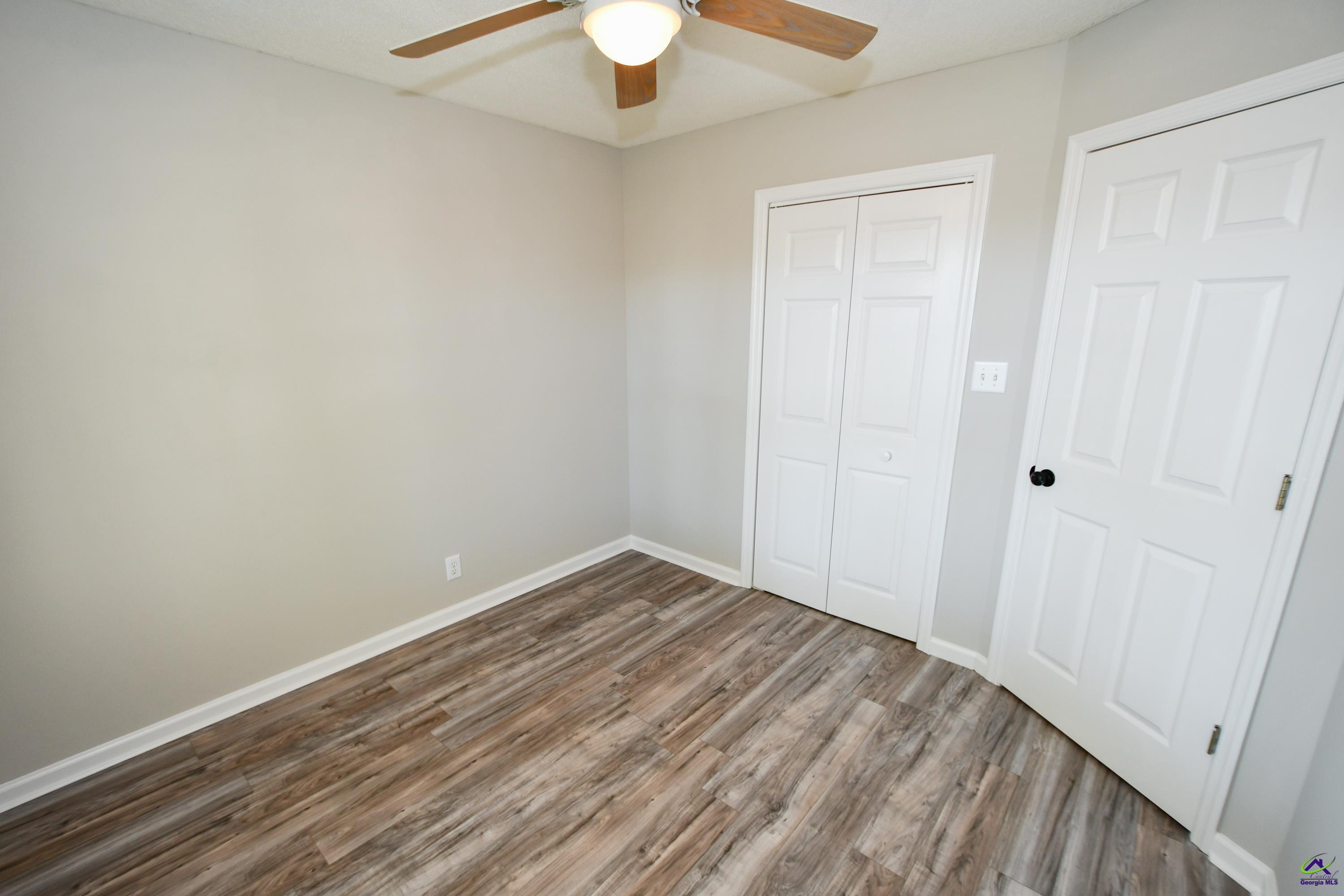 105 Mayfair Circle