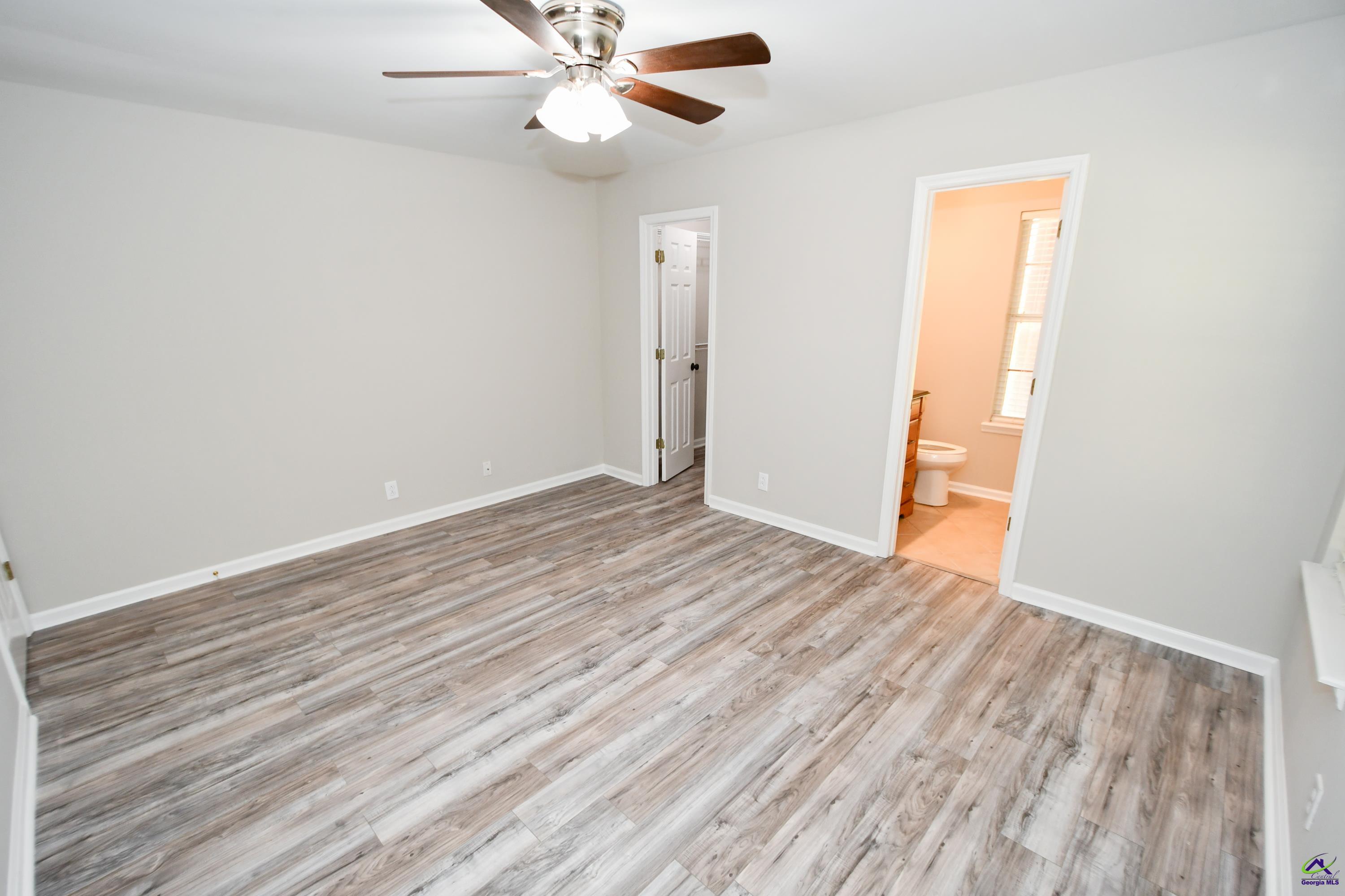 105 Mayfair Circle