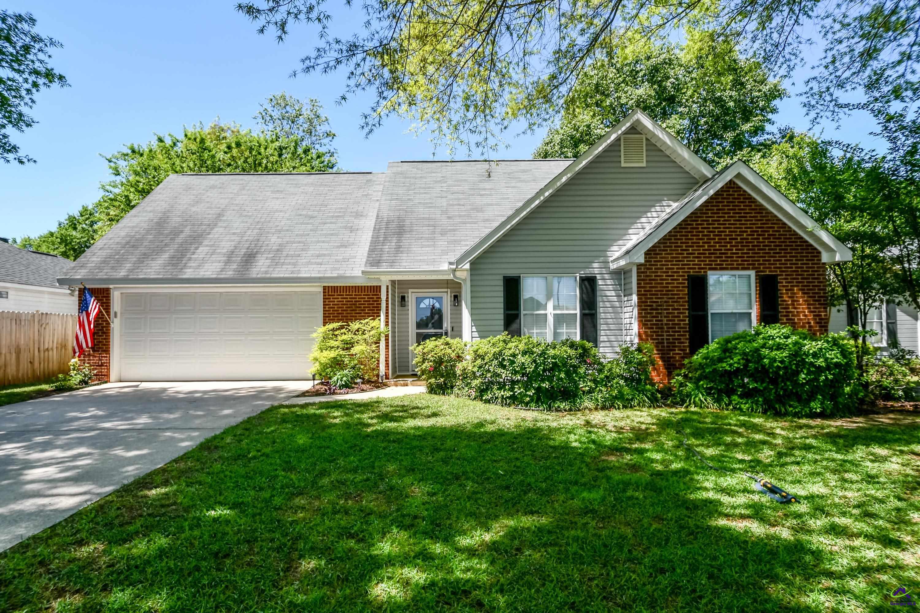105 Mayfair Circle