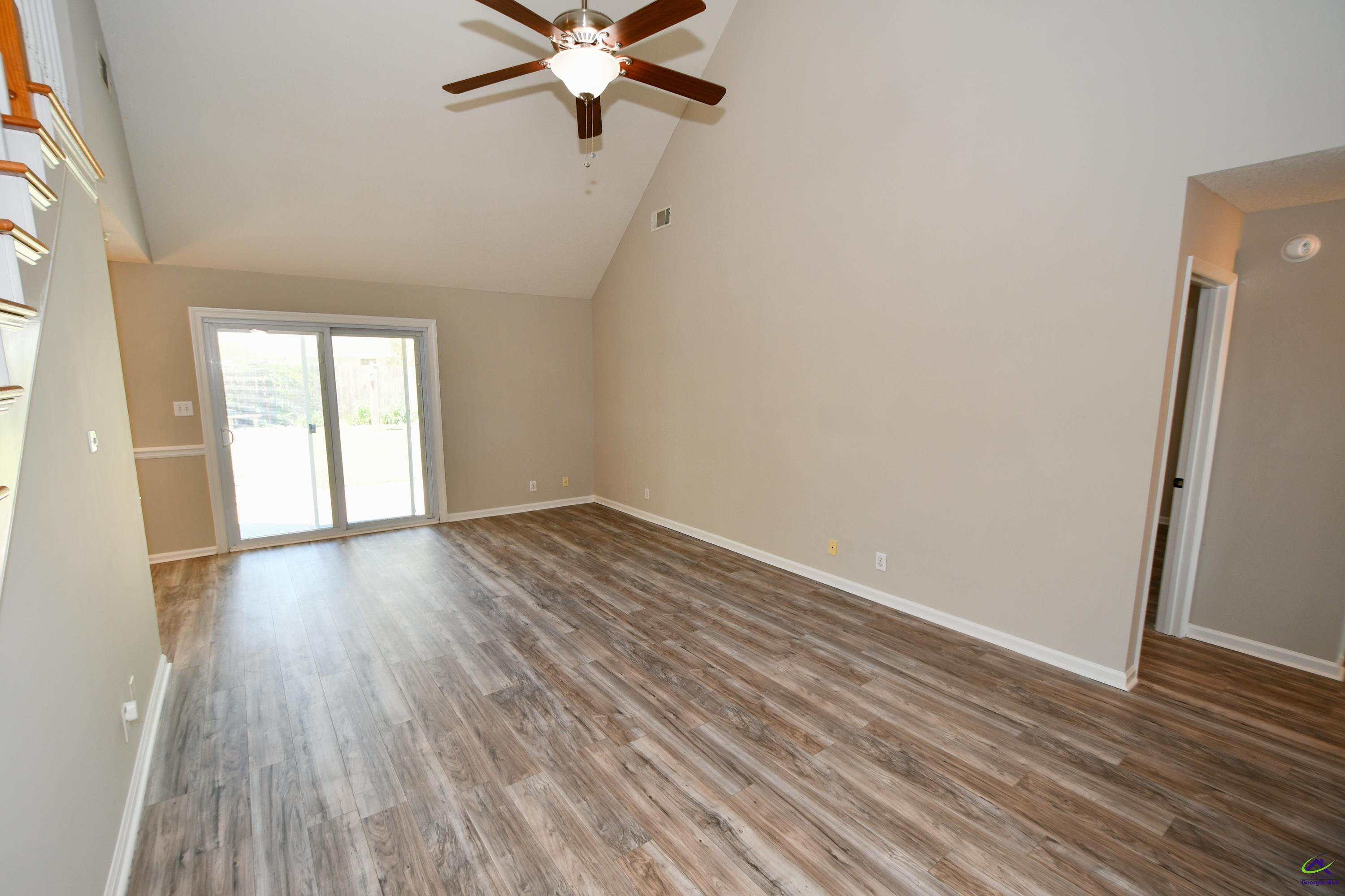 105 Mayfair Circle