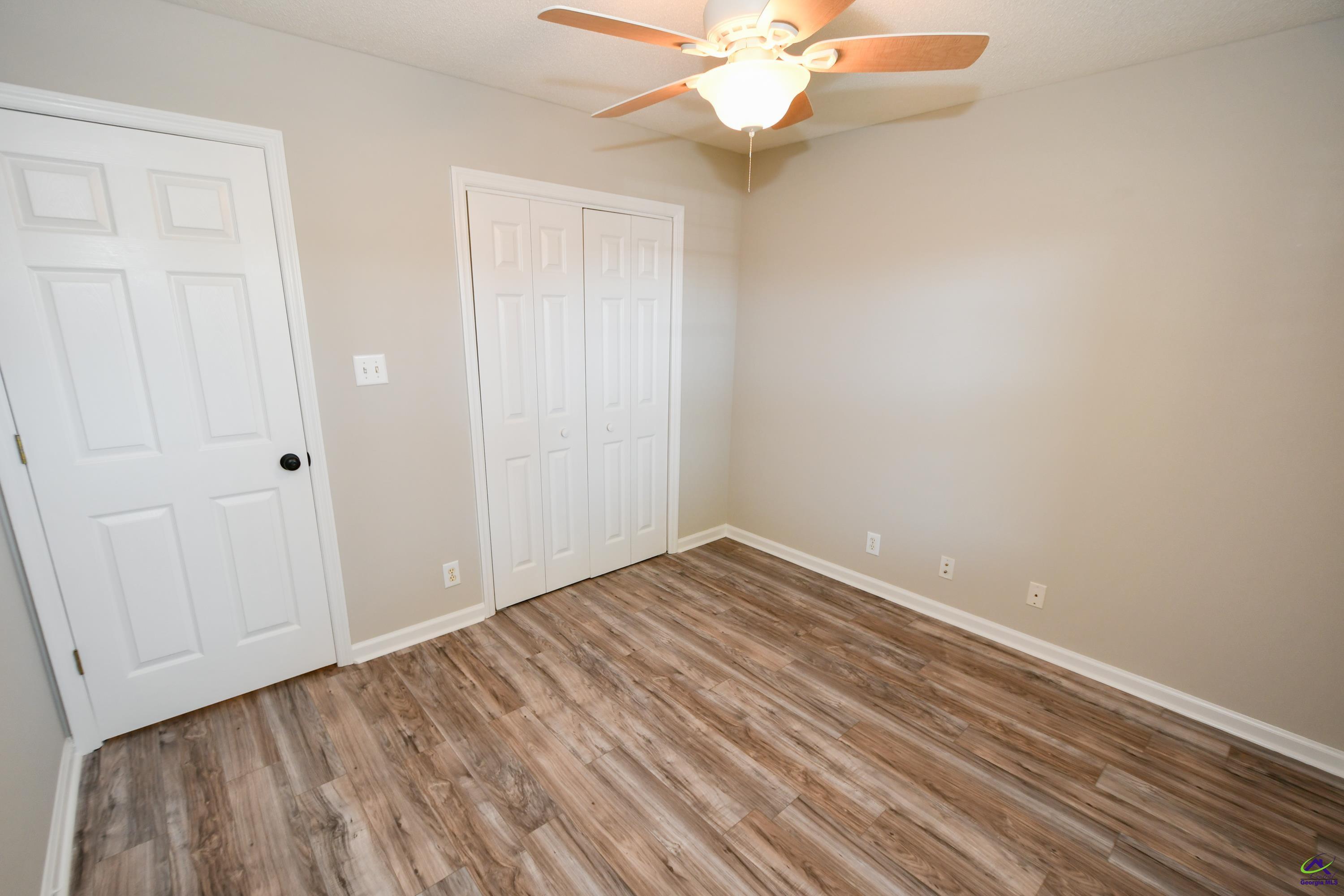 105 Mayfair Circle