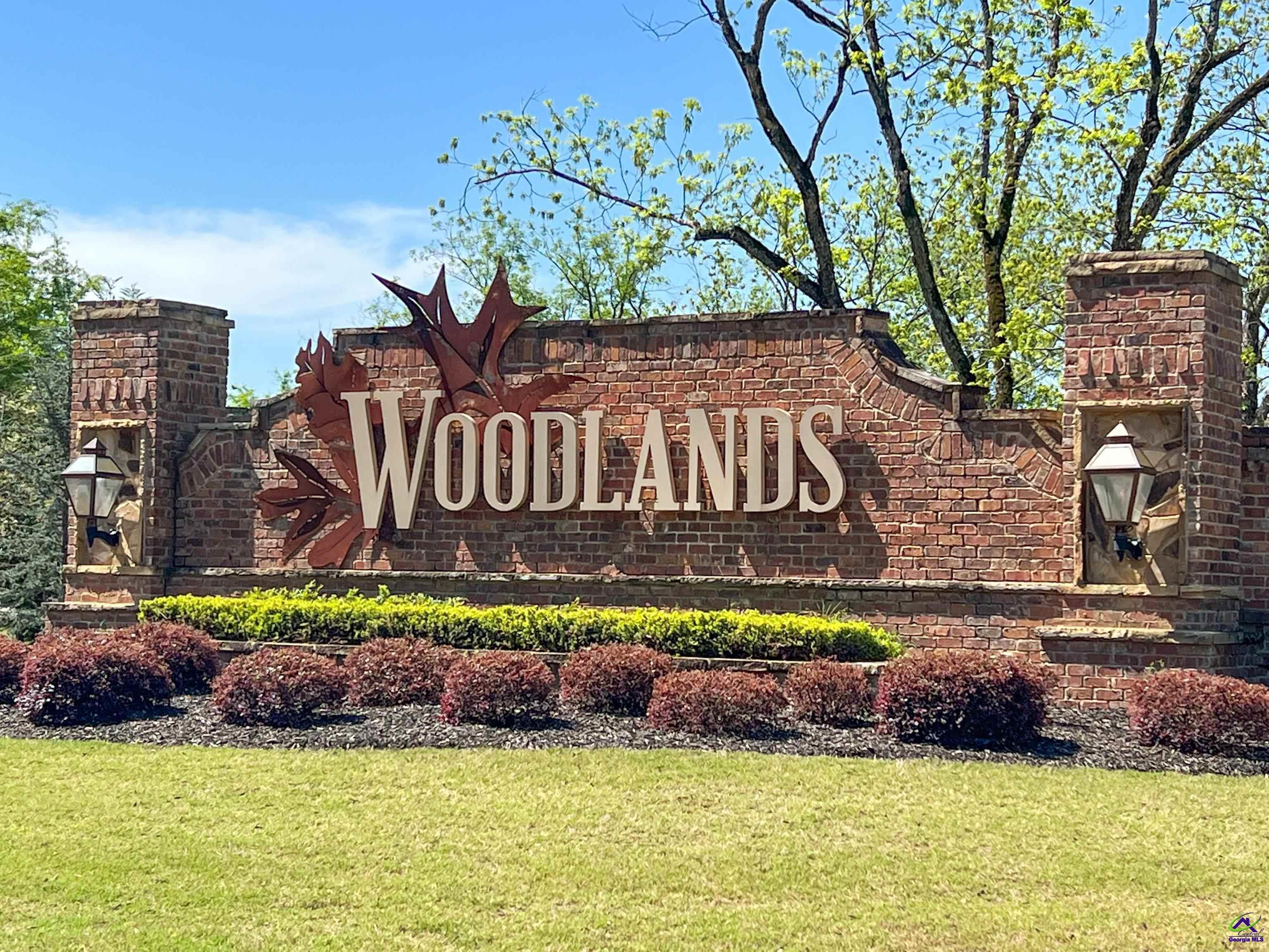 212 Willowbrook Lane