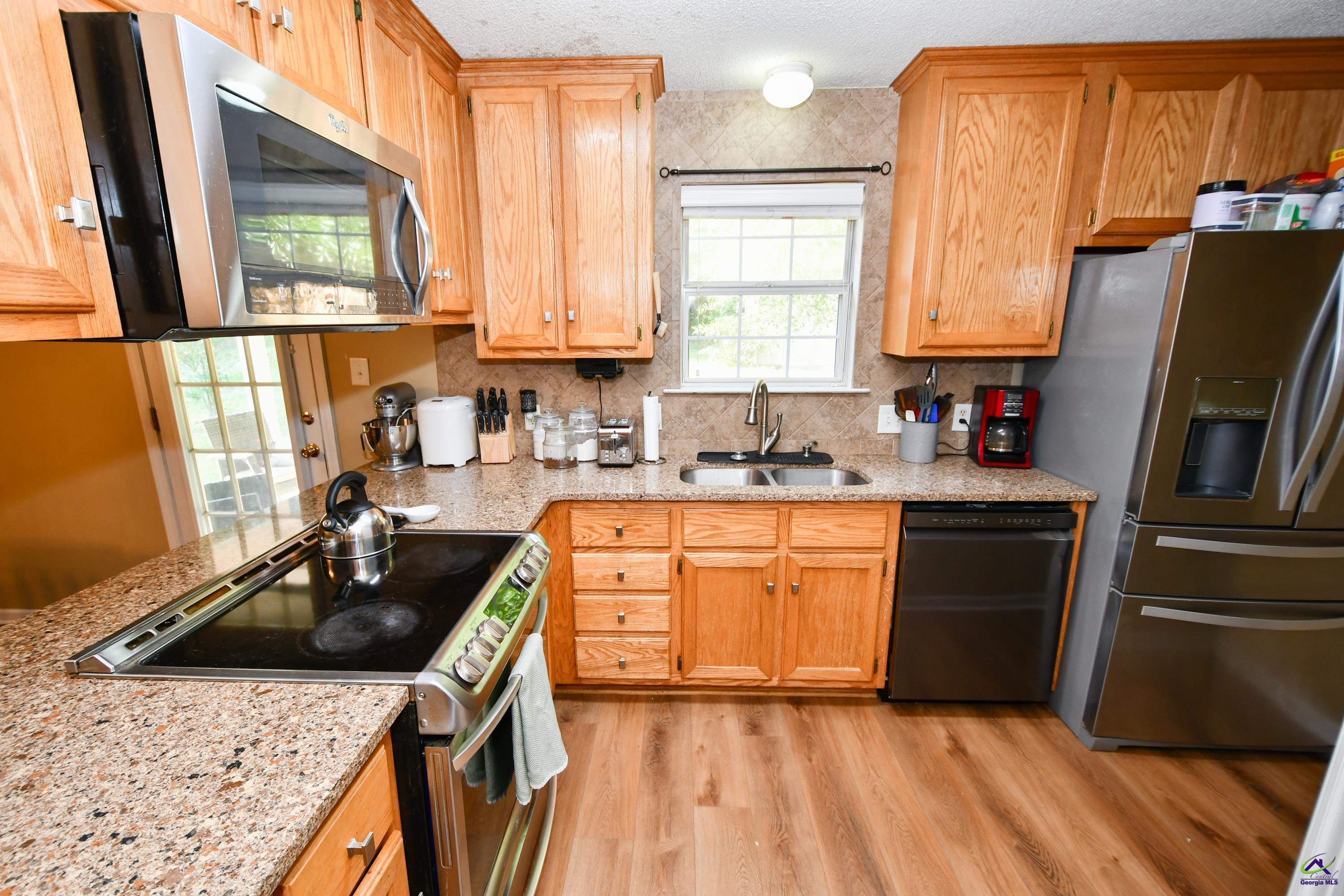 205 Willis Creek Rd