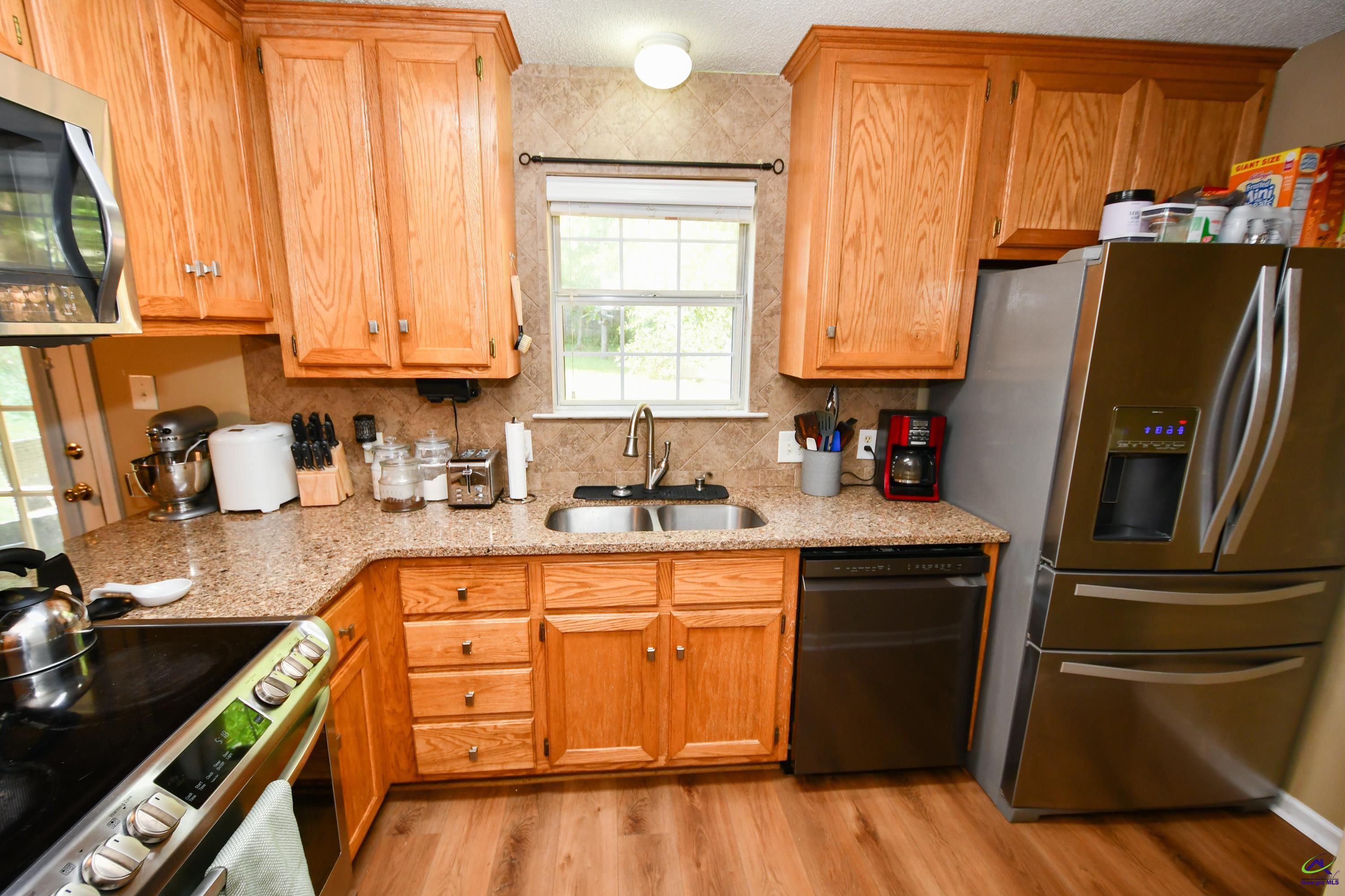 205 Willis Creek Rd