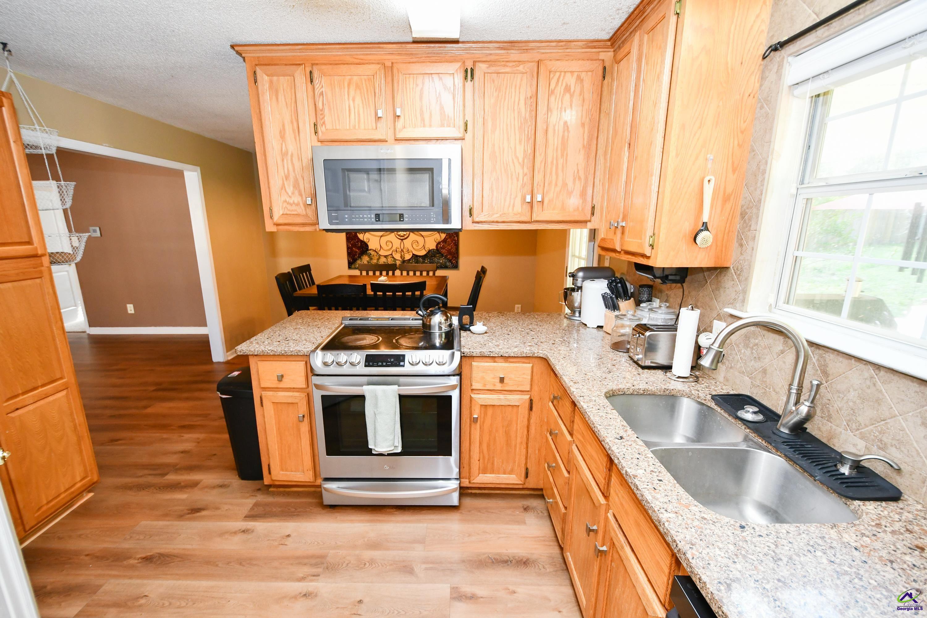 205 Willis Creek Rd