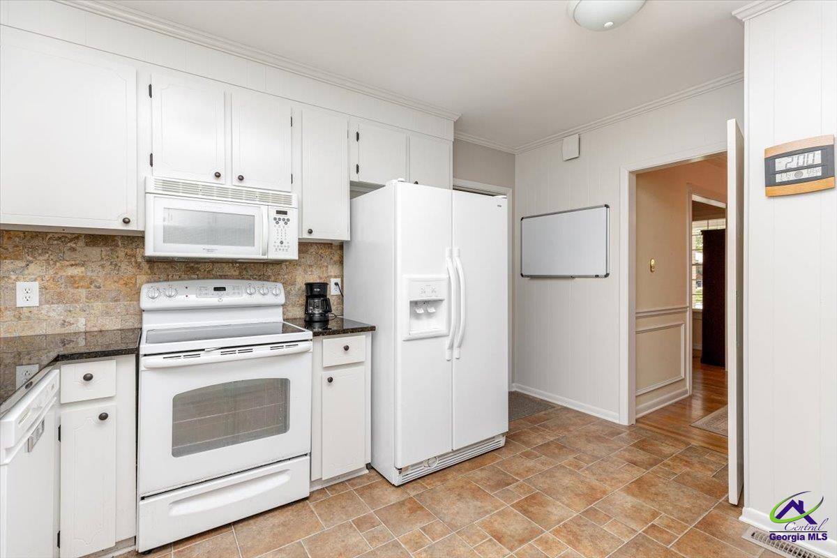 210 Ridgeland Drive