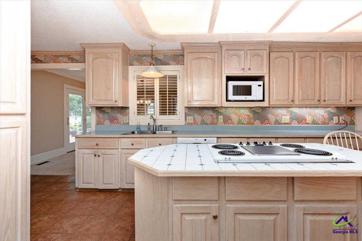 206 Ridgeland Drive