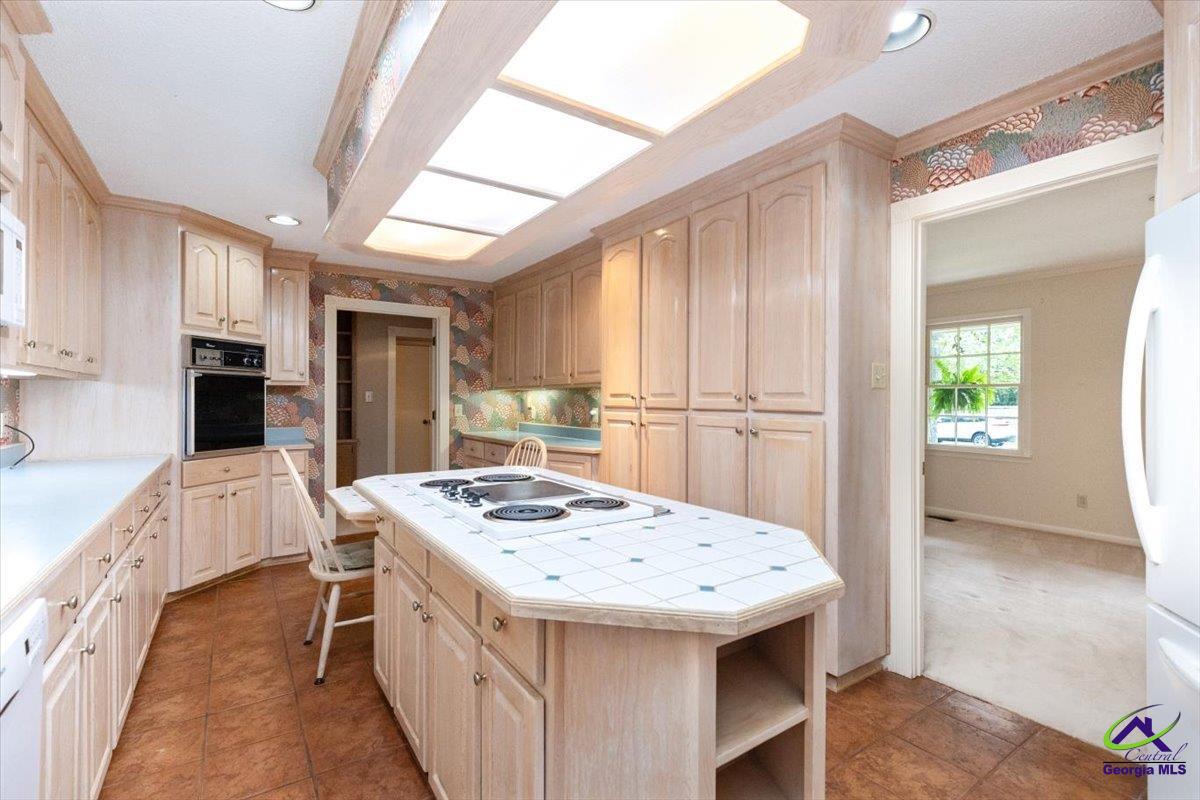 206 Ridgeland Drive
