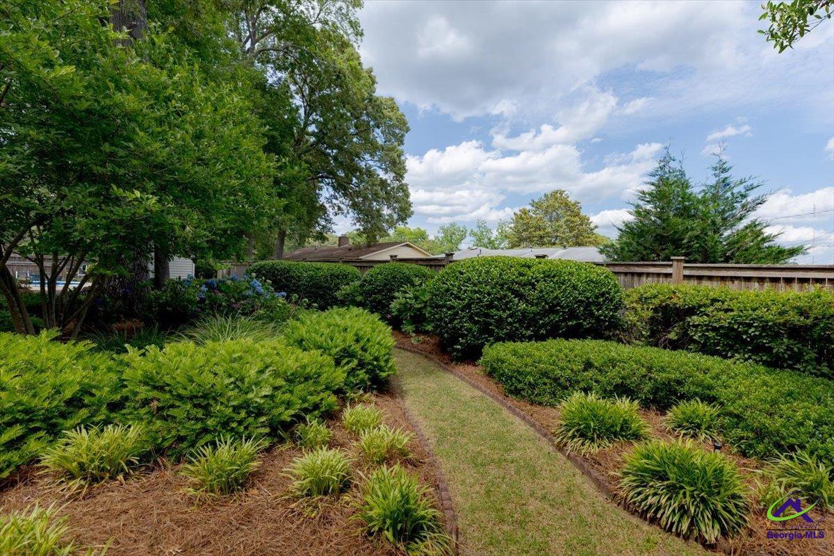 206 Ridgeland Drive