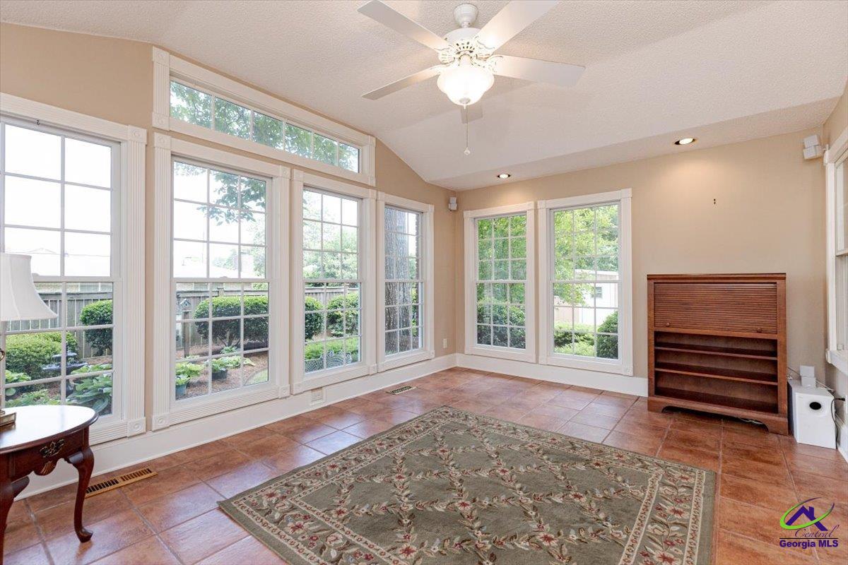 206 Ridgeland Drive