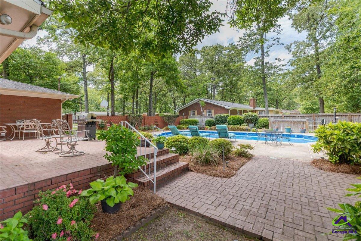 206 Ridgeland Drive