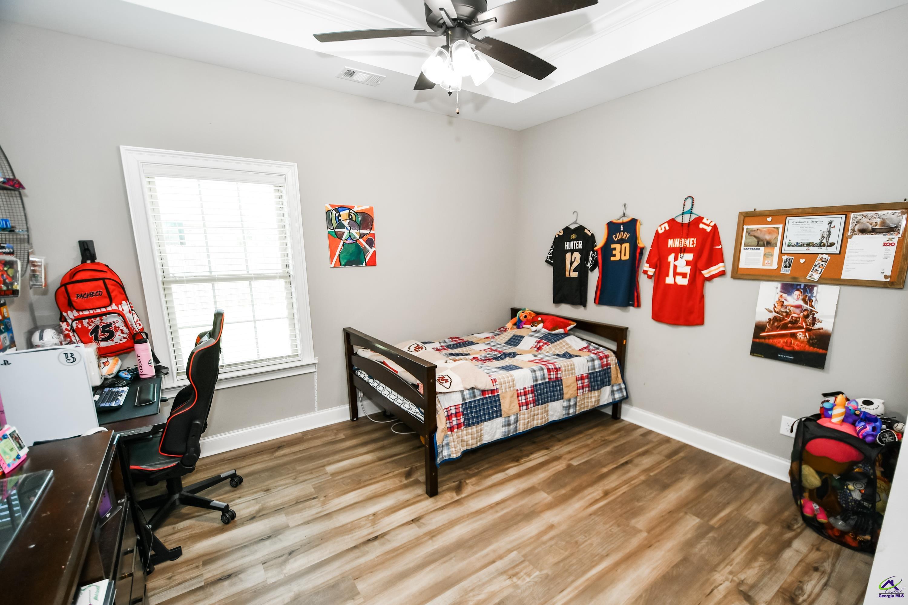 412 Stonegate Trail