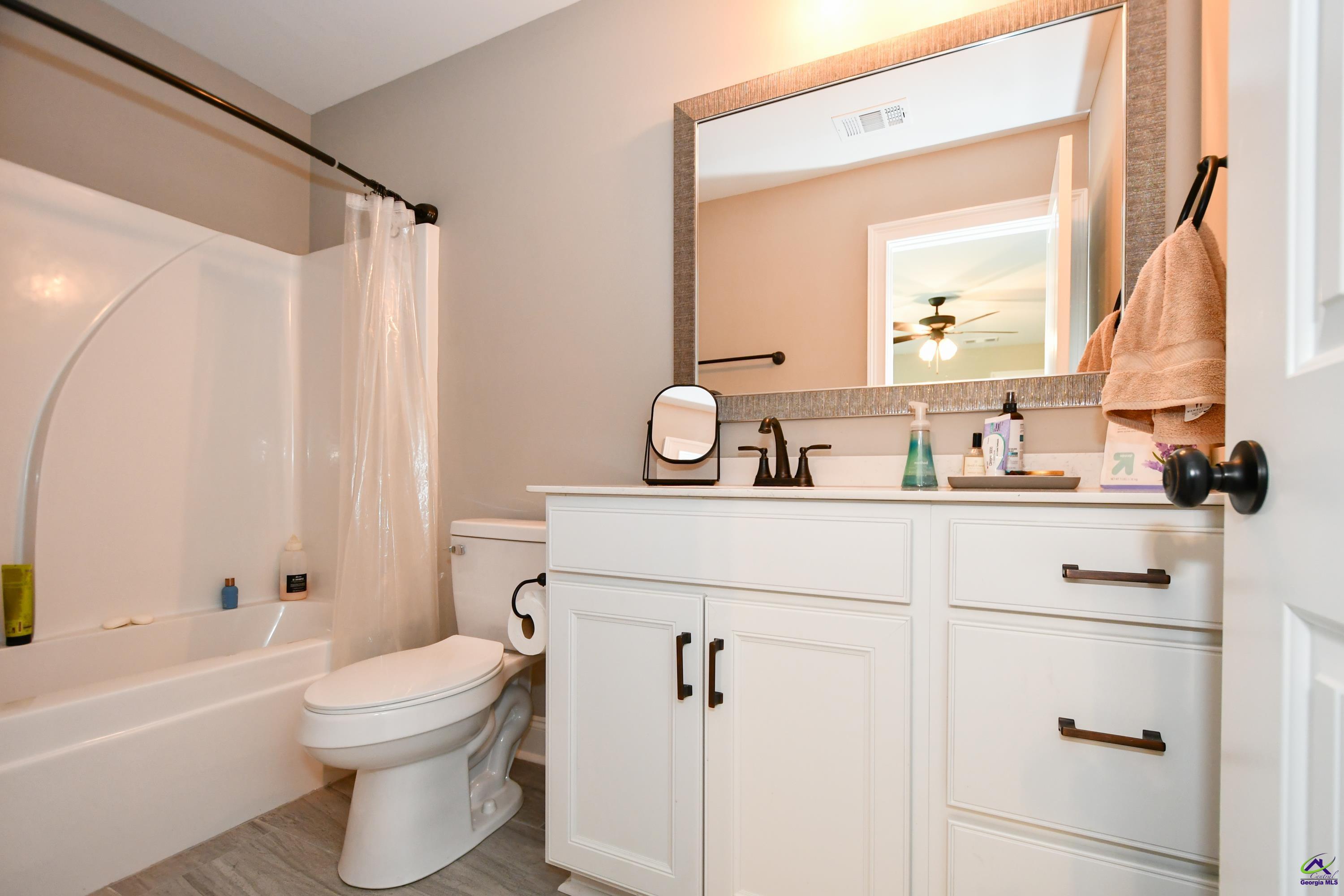 412 Stonegate Trail