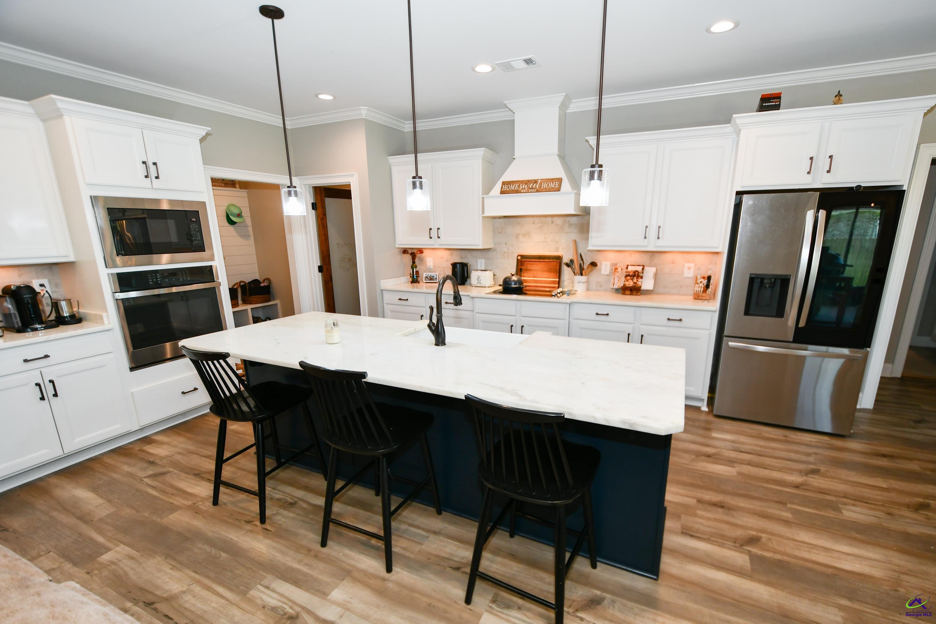 412 Stonegate Trail