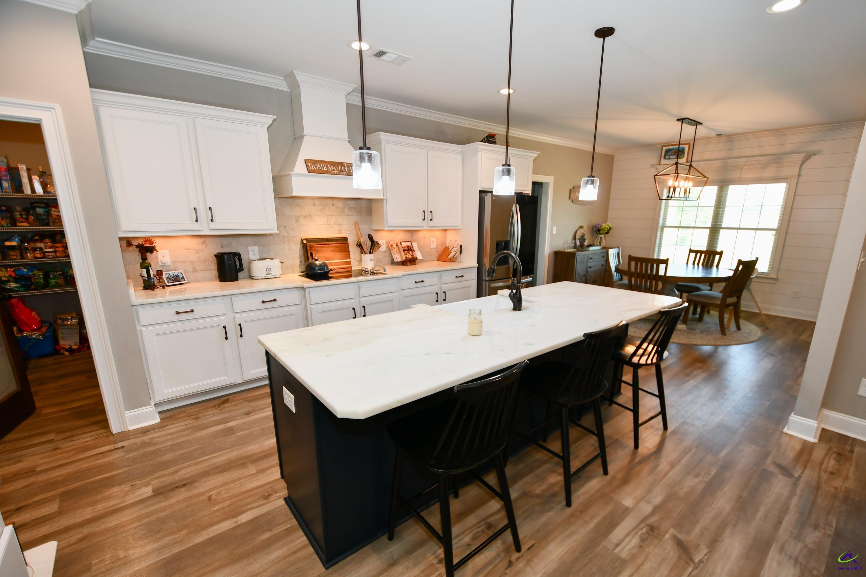 412 Stonegate Trail